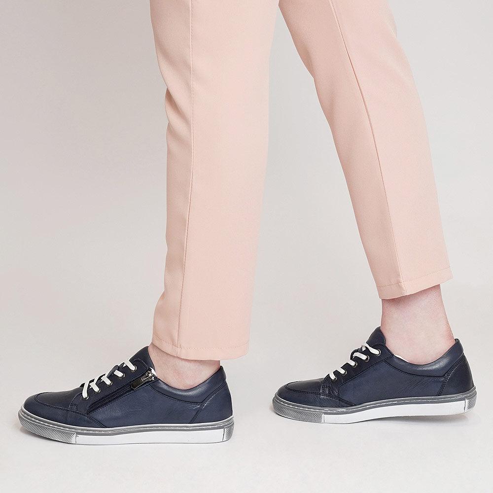 Ronnie Navy Leather Sneakers - Shouz