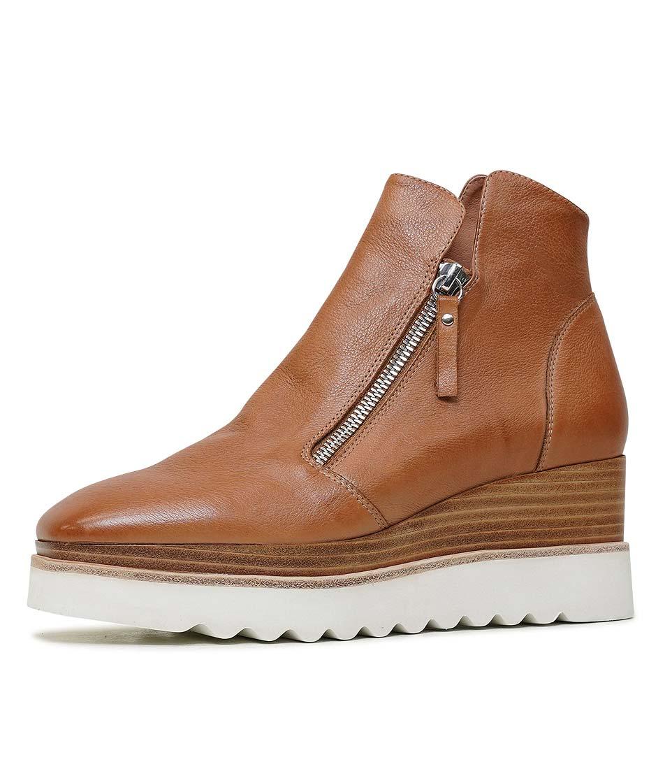 Waisy Tan Leather Wedge Boots - Shouz
