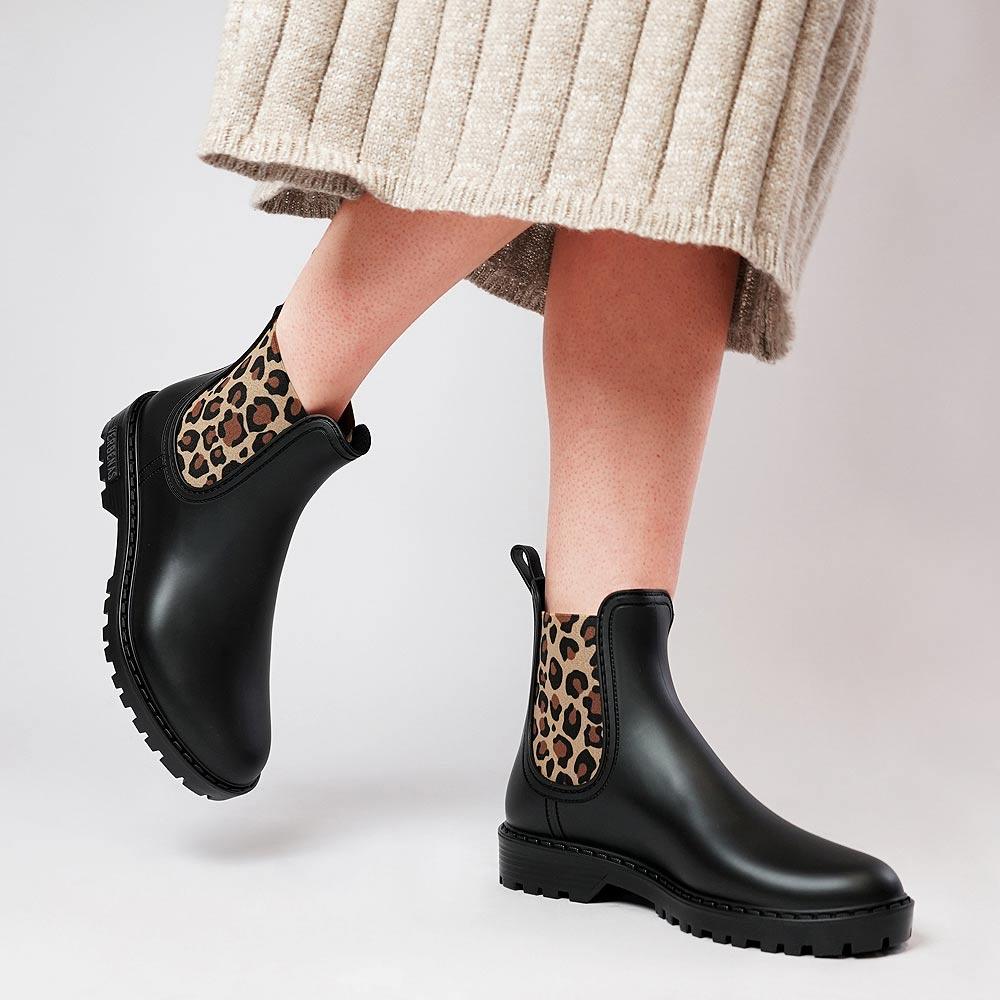 Gaudi Black/ Leopard Chelsea Boots - Shouz