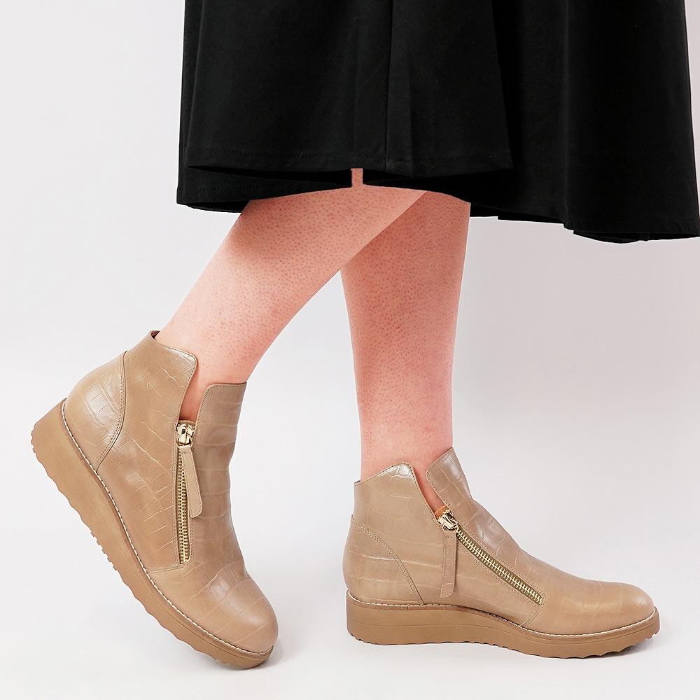 Ohmyes Latte Croc Leather Ankle Boots, TOP END - Shouz