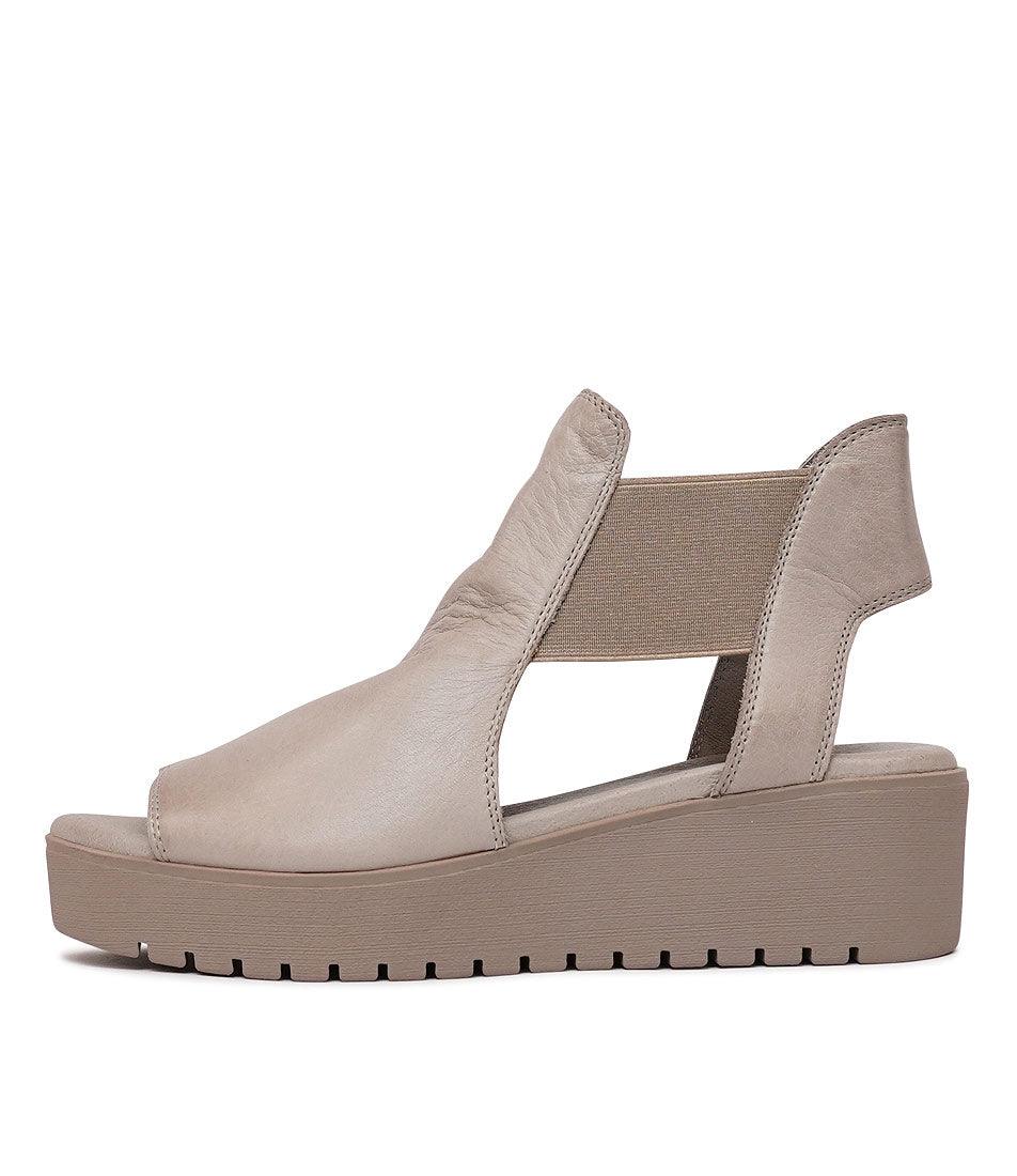 Ozie Smoke Leather Sandals, DJANGO & JULIETTE - Shouz