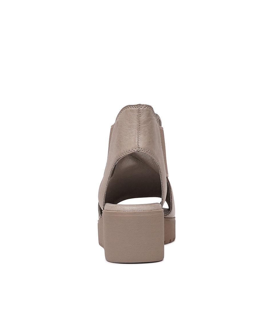 Ozie Smoke Leather Sandals, DJANGO & JULIETTE - Shouz
