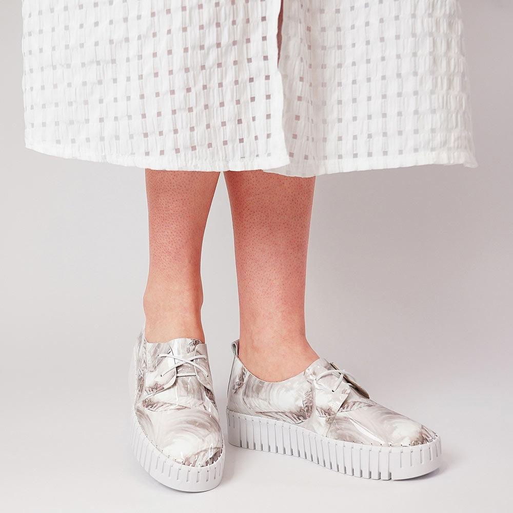 Brenda White Shell Pearl Patent Leather Sneakers, DJANGO & JULIETTE - Shouz