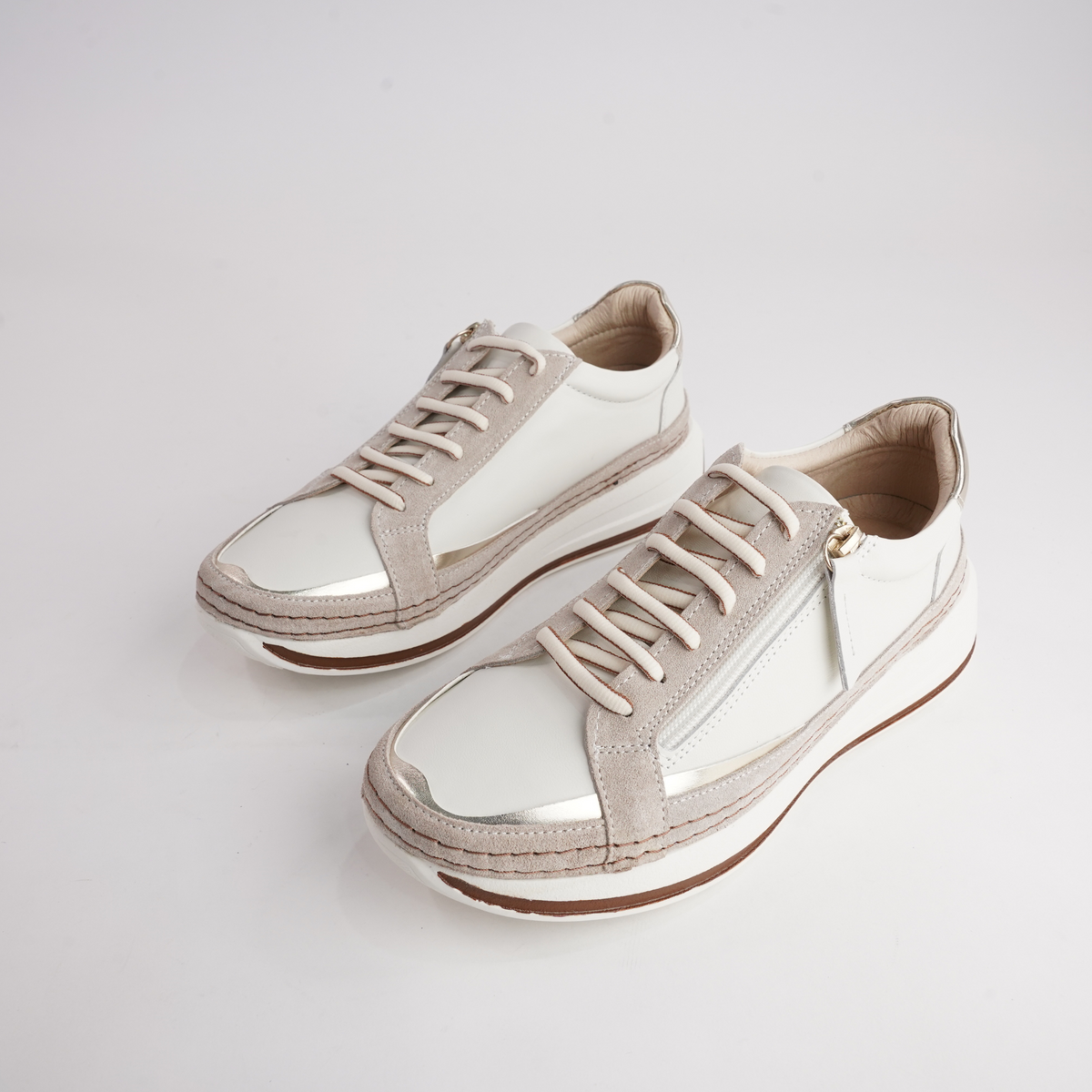 Vogue Crema Leather Sneakers - SALA | Shouz