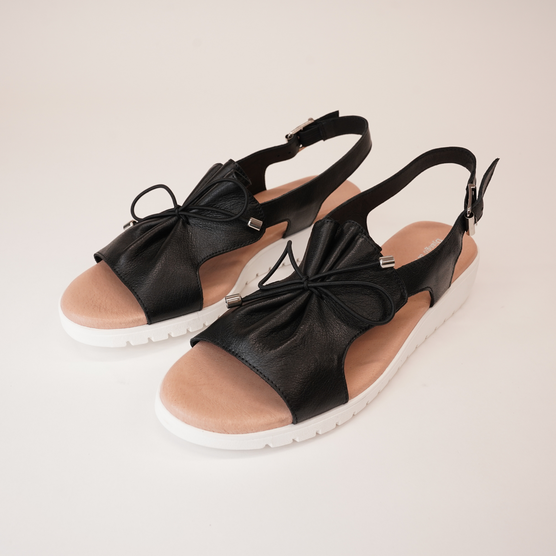 Malika Black/white Leather Sandals