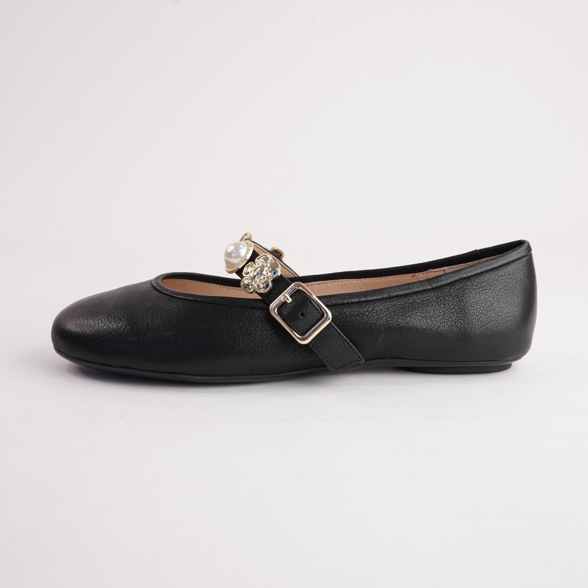 Blairre Black Leather Ballet Flats