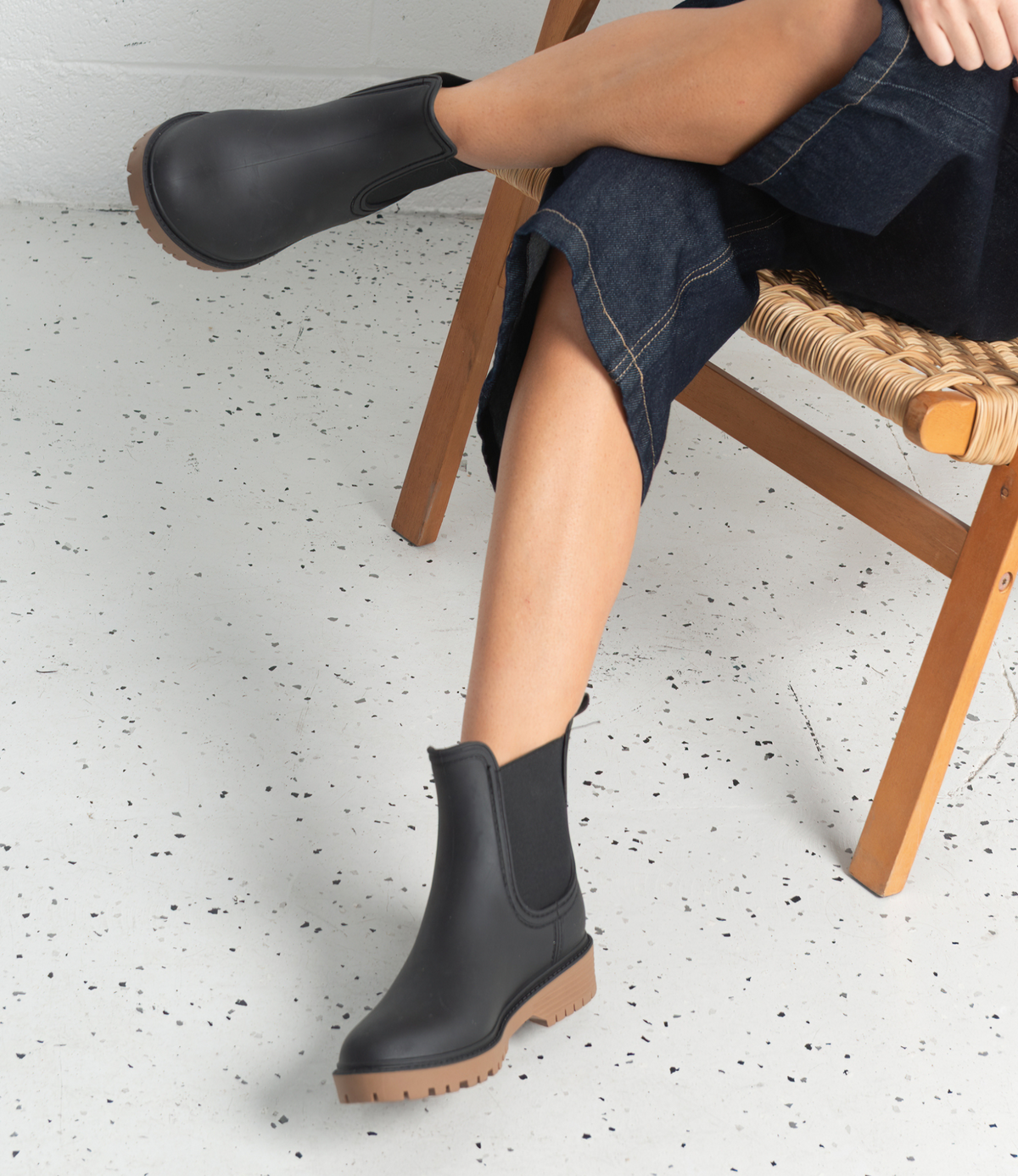 Laurina Black Gumboots - DIANA FERRARI | Shouz