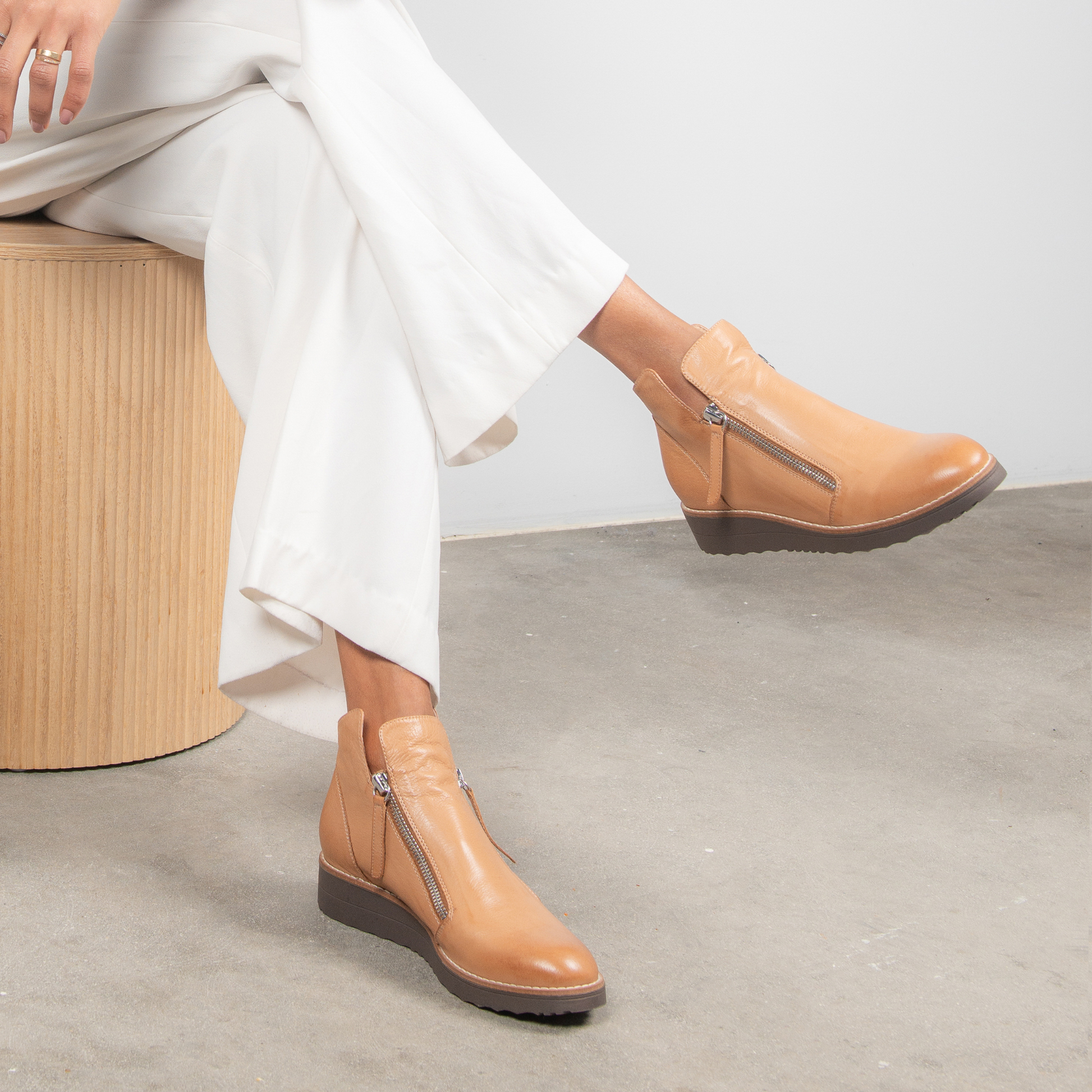 Ohmy Dark Tan/choc Sole Leather Ankle Boots