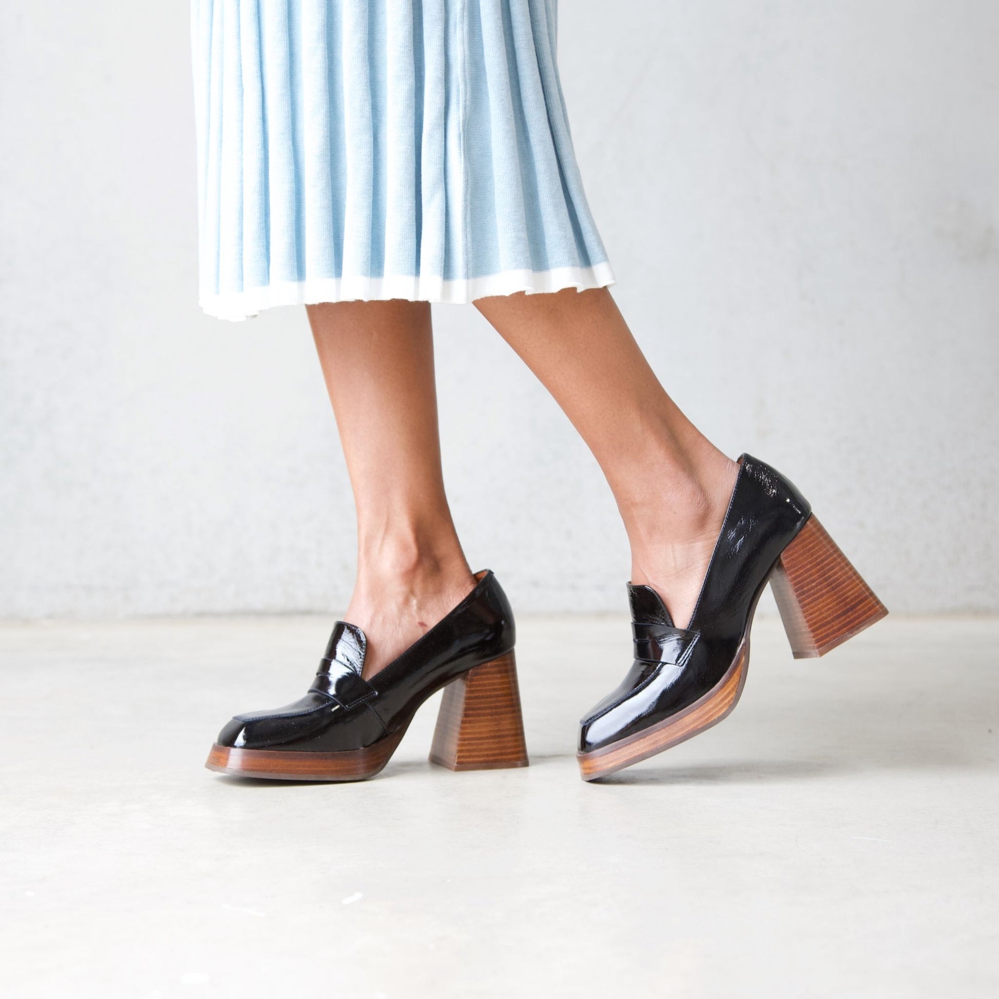 Ag-23572 Black Leather Heels, NEO - Shouz