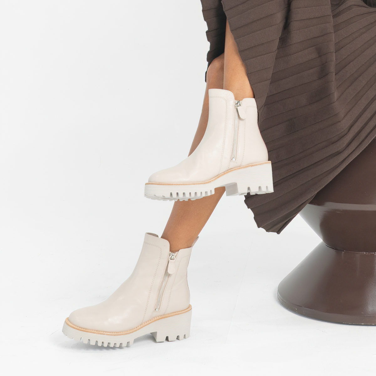 Waizey Nougat Leather Ankle Boots - DJANGO AND JULIETTE | Shouz