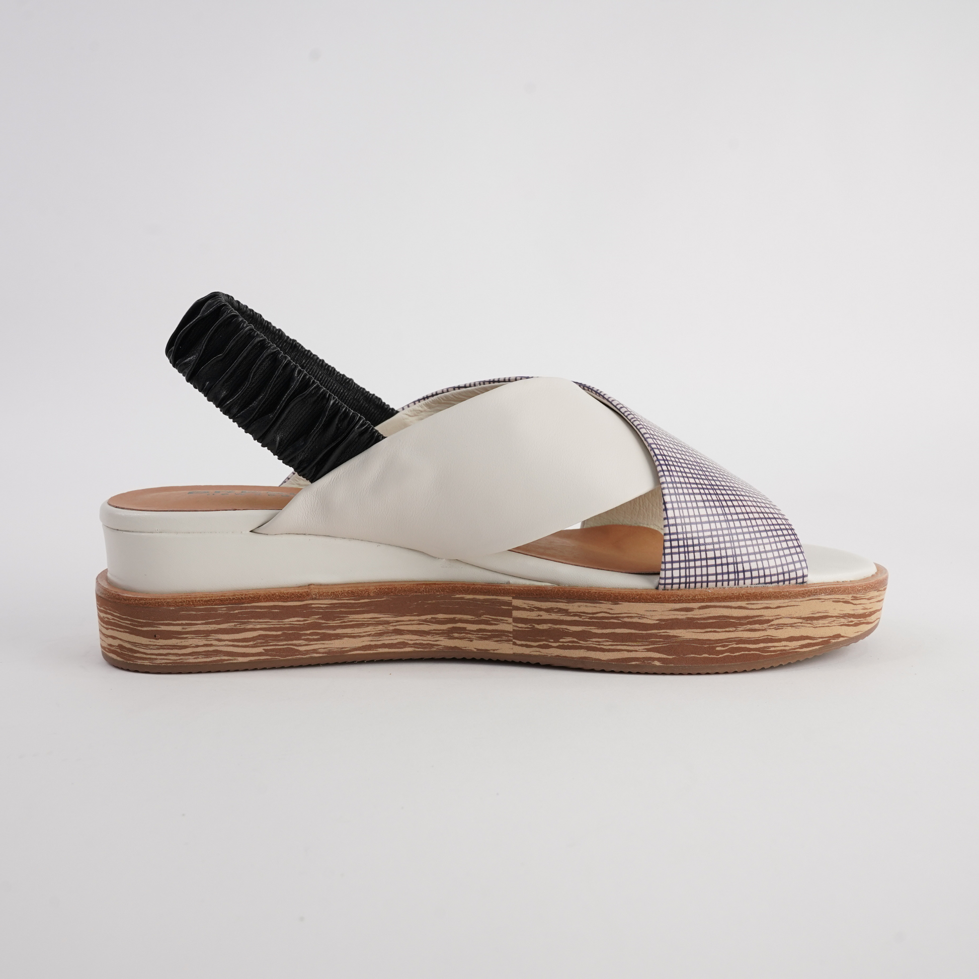 Debacle Cream Mix Leather Sandals