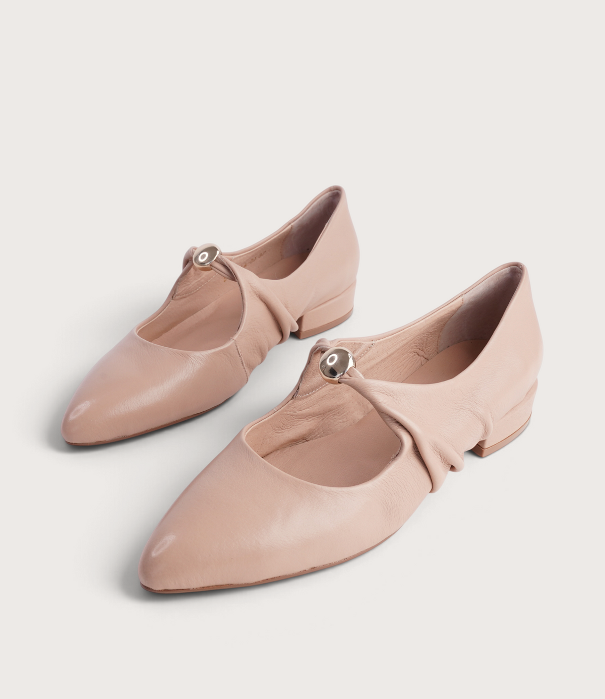 Estrela Cappuccino Leather Flats - DJANGO AND JULIETTE | Shouz