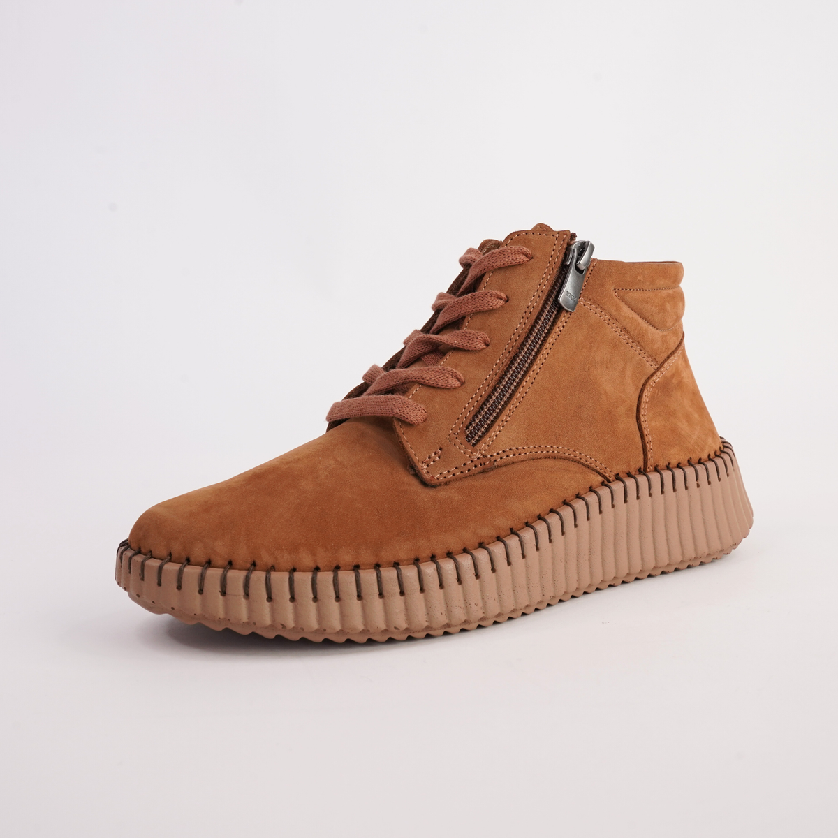 Venetzia Coconut Nubuck Boots - SALA | Shouz
