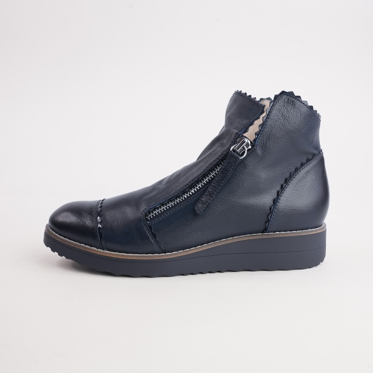Ooday Navy/ Navy Patent Leather Ankle Boots - TOP END | Shouz