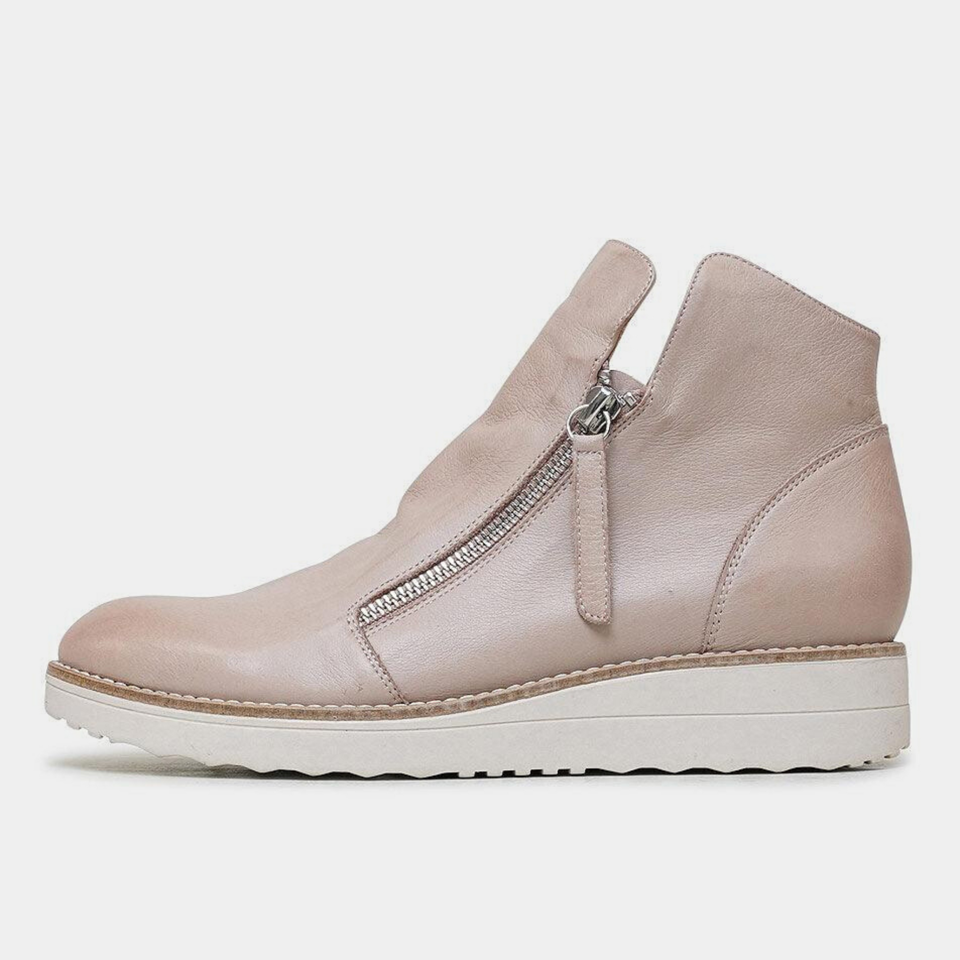 Ohmy Cafe Leather Ankle Boots