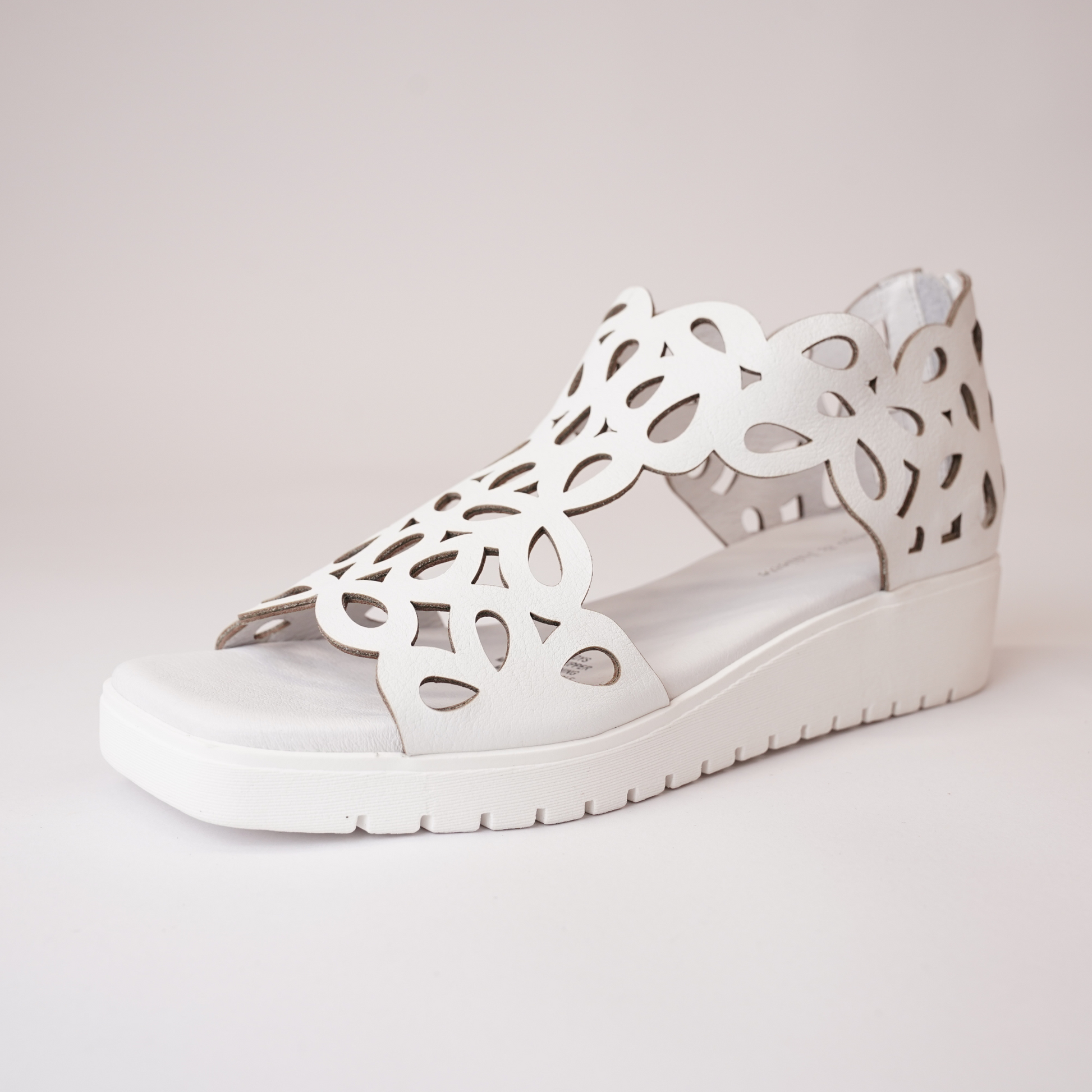Jelodys White Leather Sandals