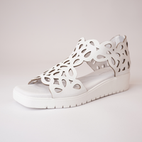 Jelodys White Leather Sandals