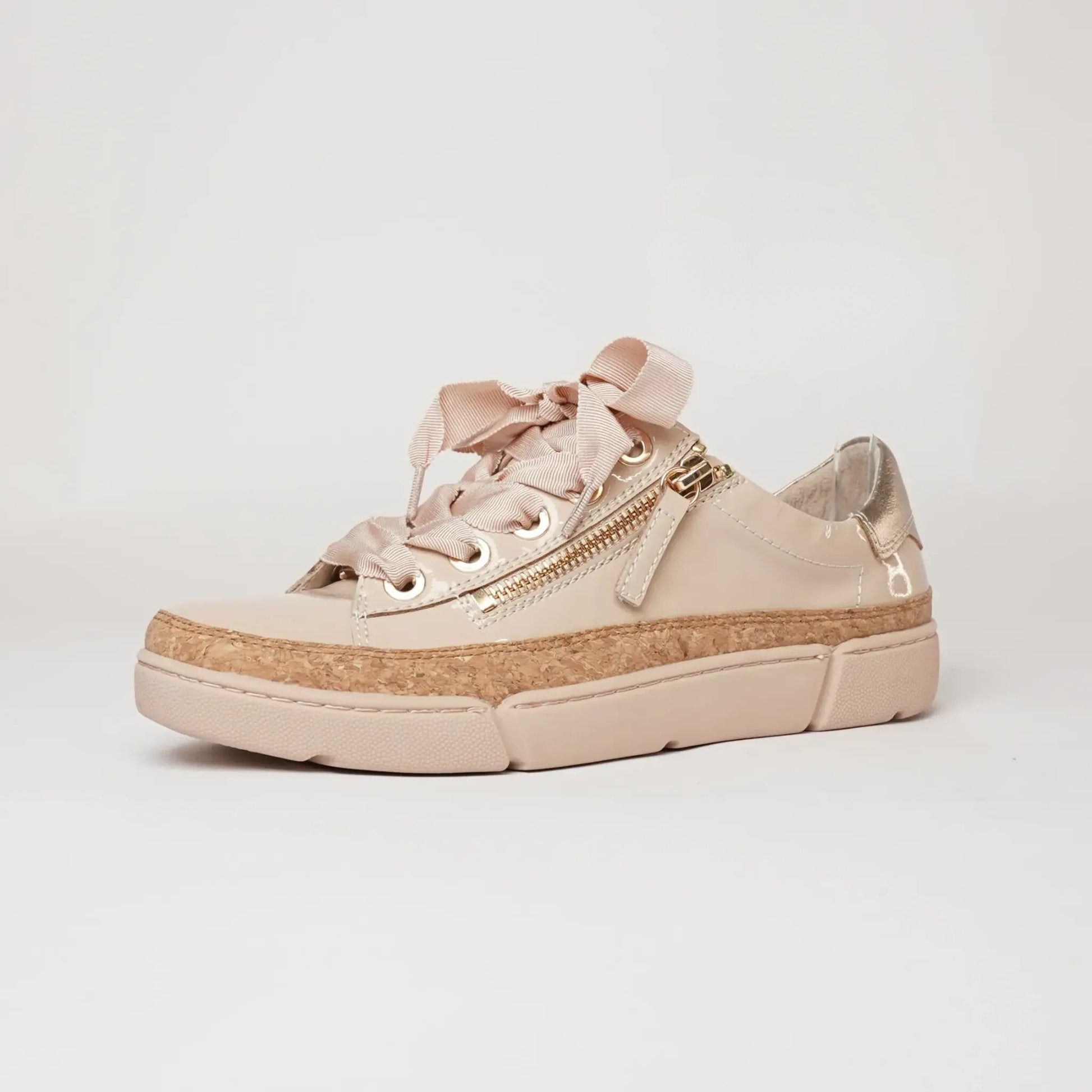 Torayne Latte Patent Leather Sneakers, DJANGO & JULIETTE - Shouz