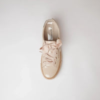 Torayne Latte Patent Leather Sneakers, DJANGO & JULIETTE - Shouz