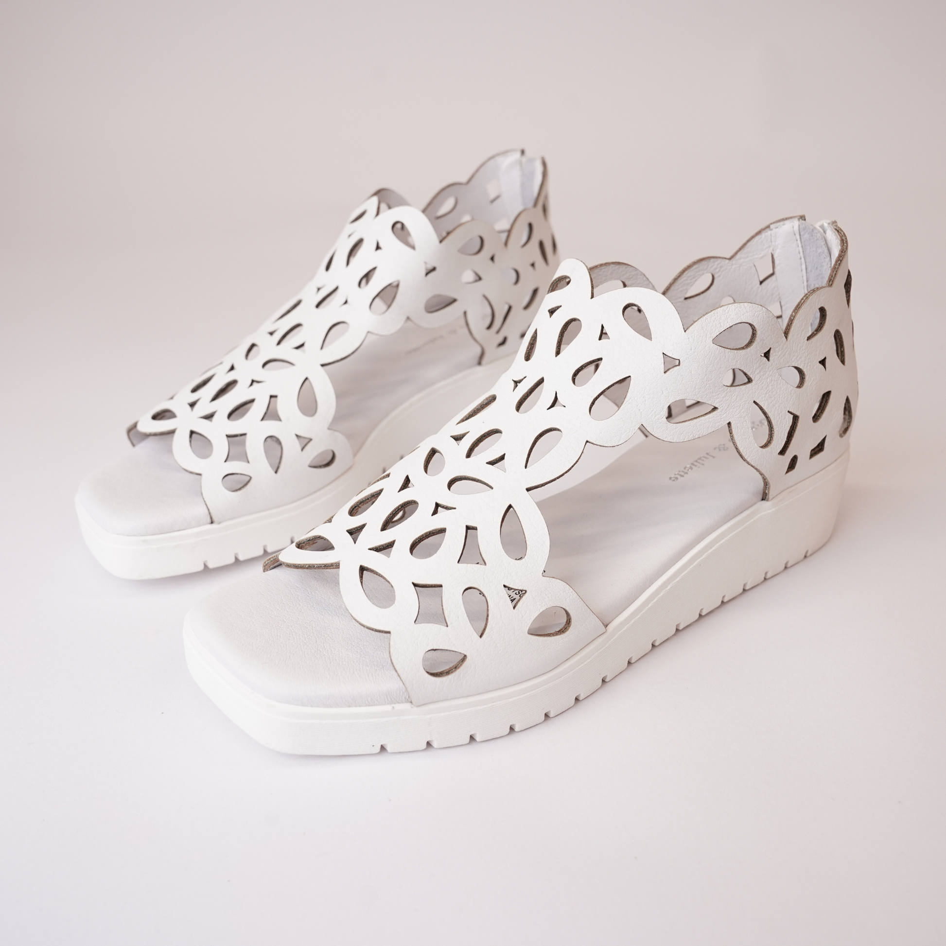 Jelodys White Leather Sandals
