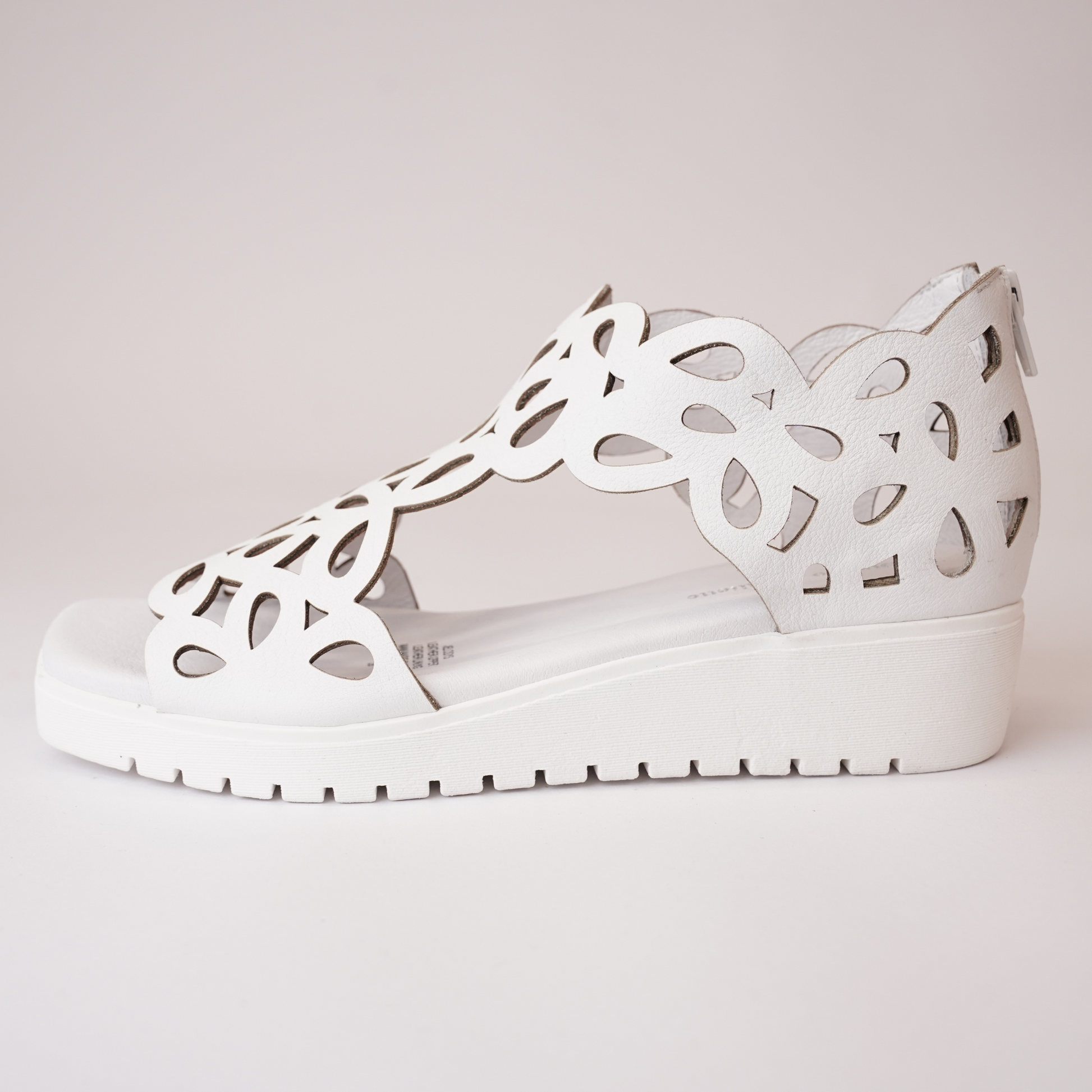 Jelodys White Leather Sandals