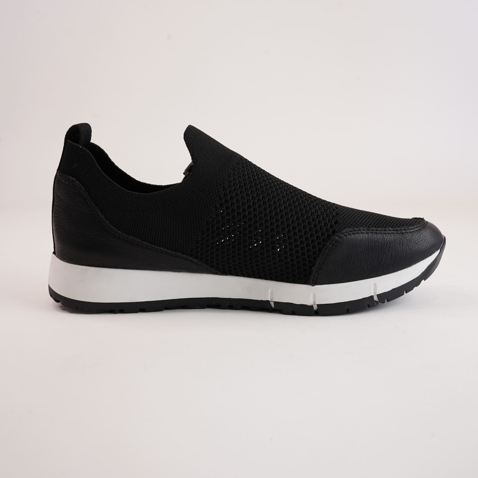 Jirels Black Sneakers