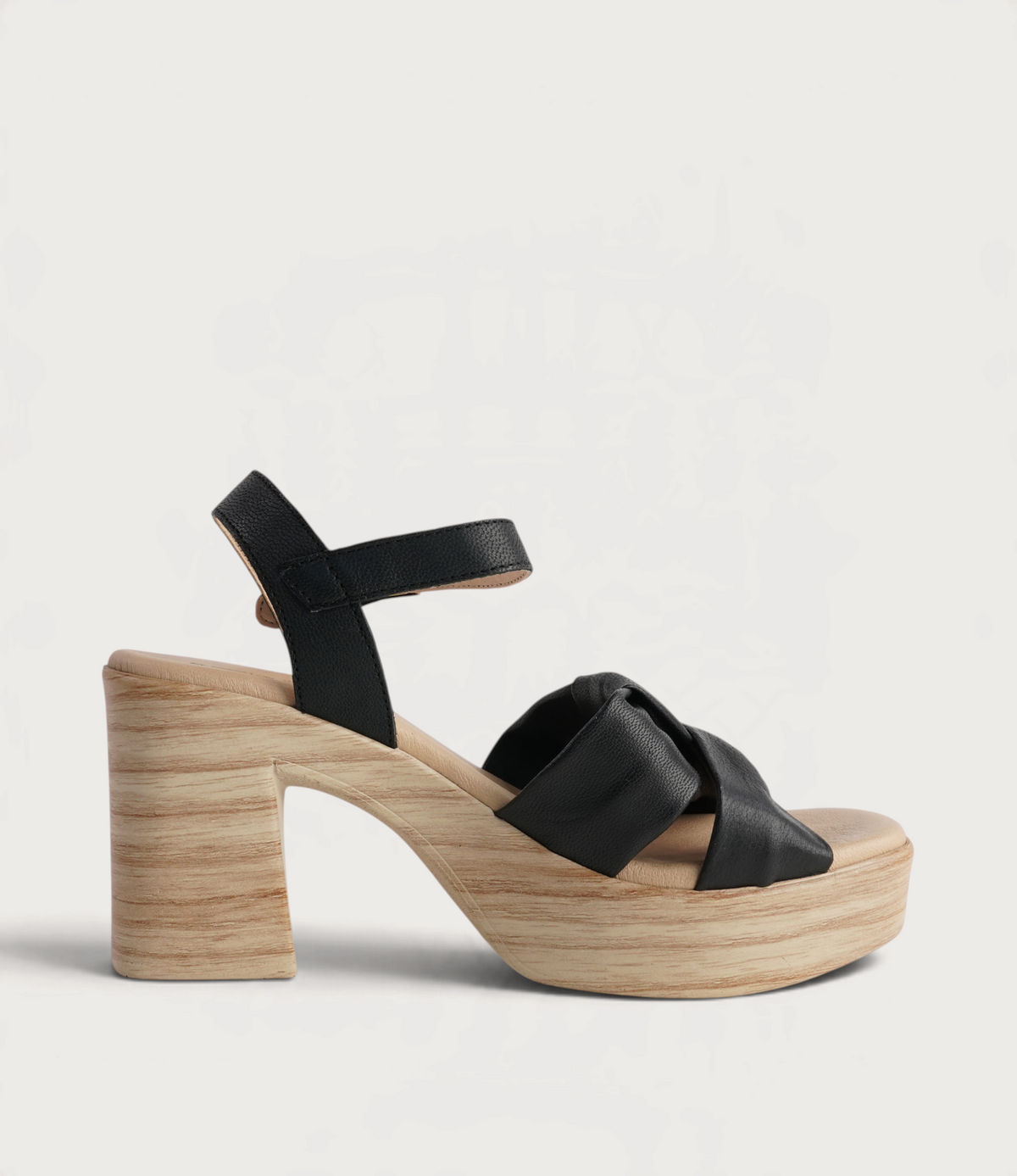 Odessa Negro Leather Heels - NU BY NEO | Shouz
