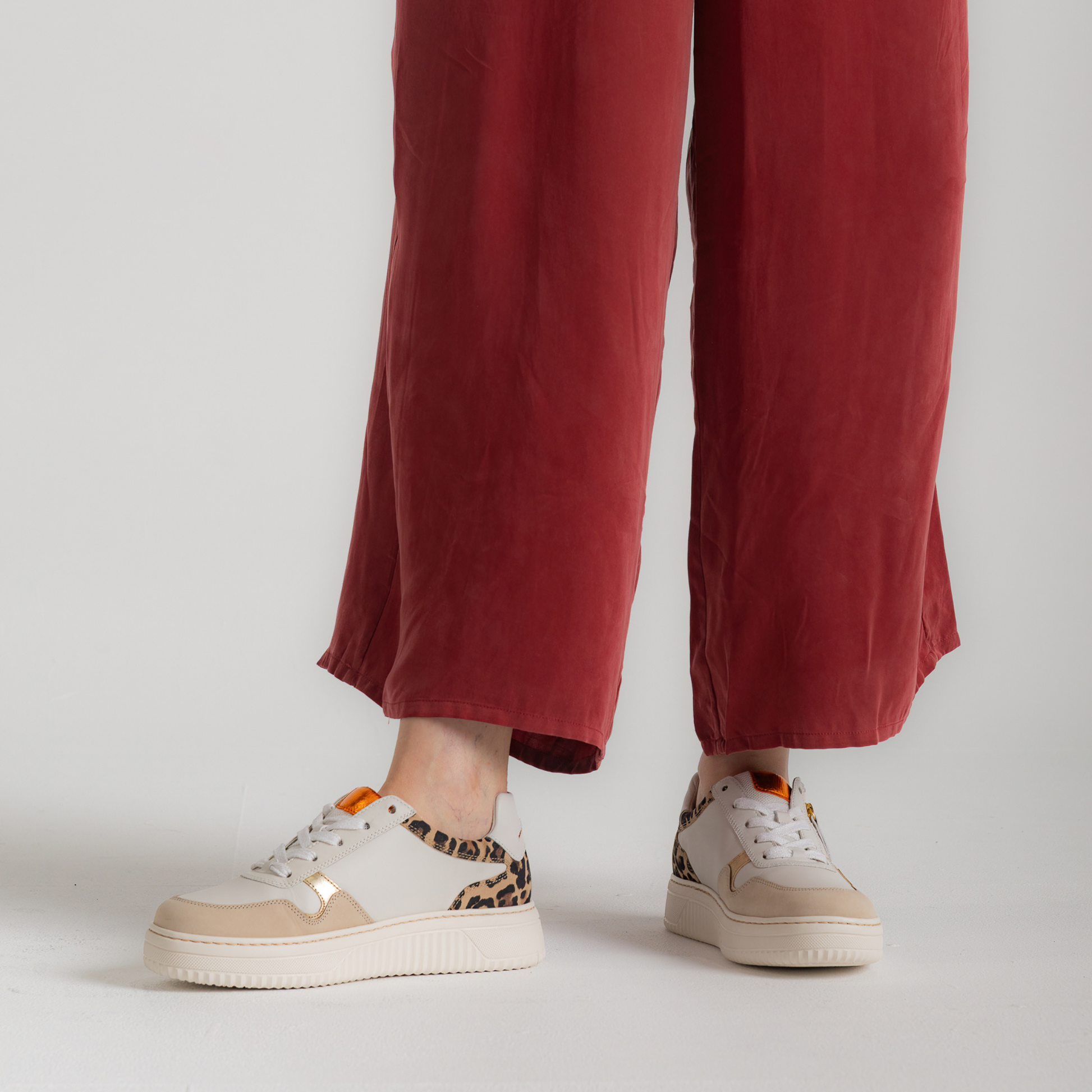 Demi Off White/ Natural Leather Sneakers