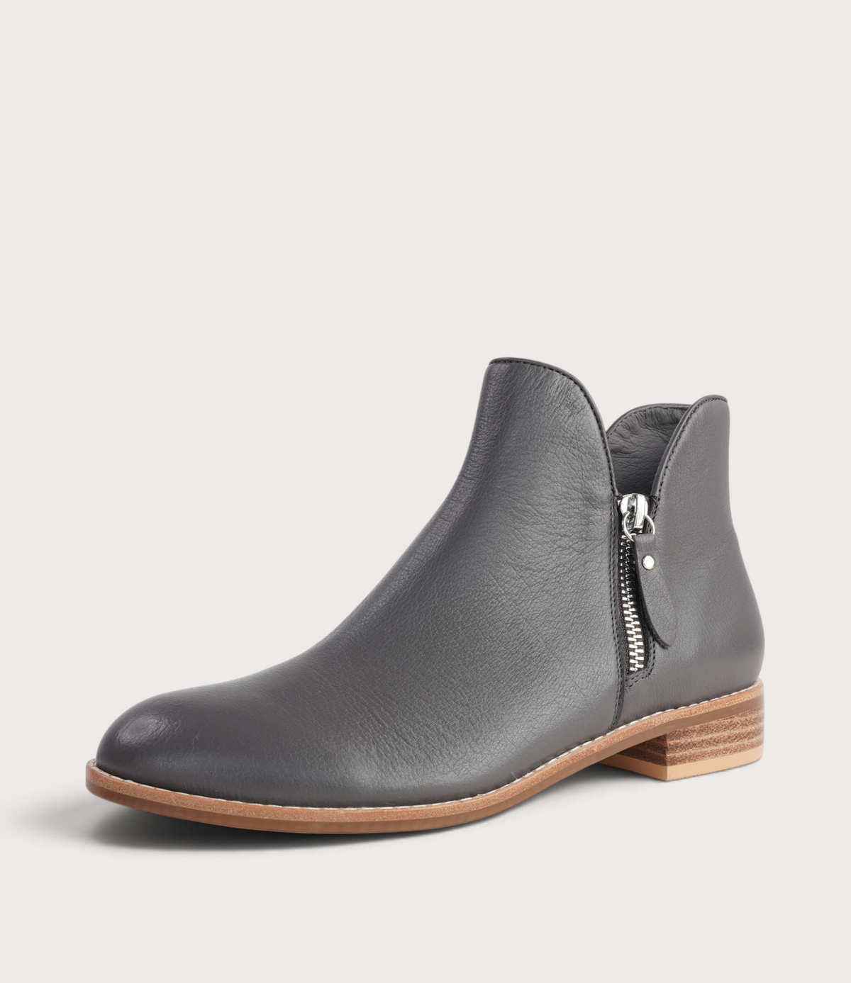 Noves New Charcoal Leather Ankle Boots - DJANGO AND JULIETTE | Shouz
