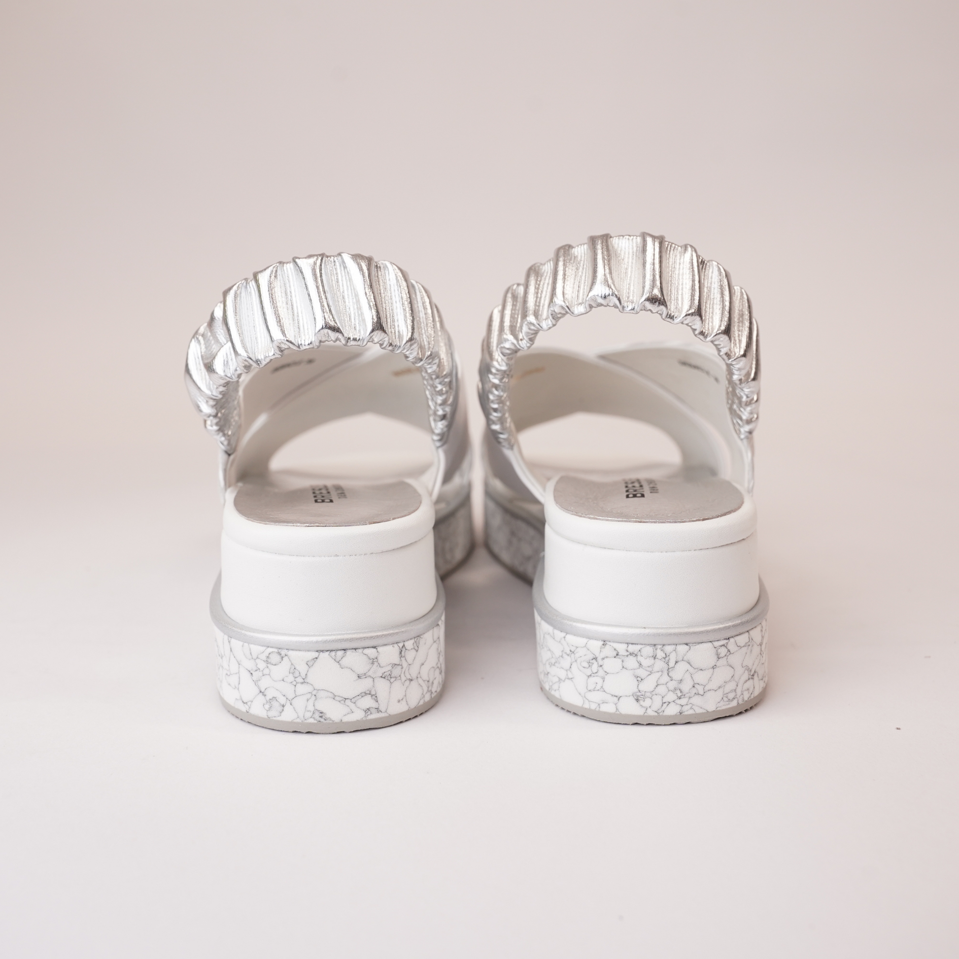 Debacle White/silver Leather Sandals