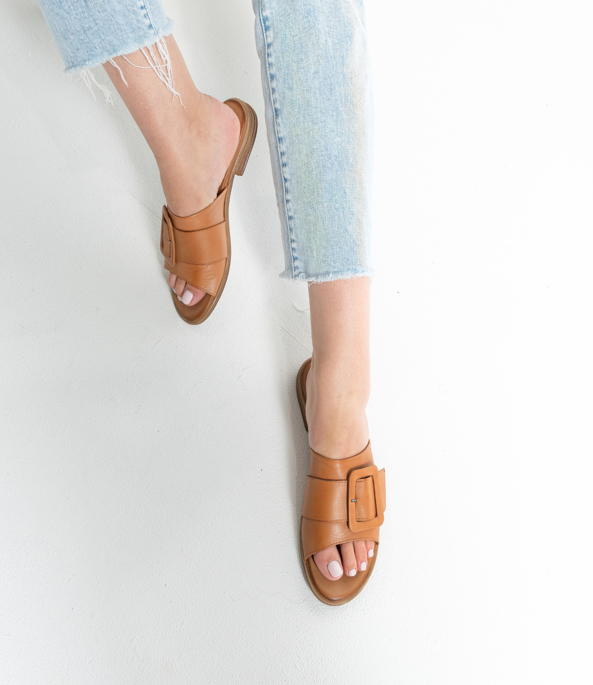 Miley Coconut Leather Slides - SALA | Shouz