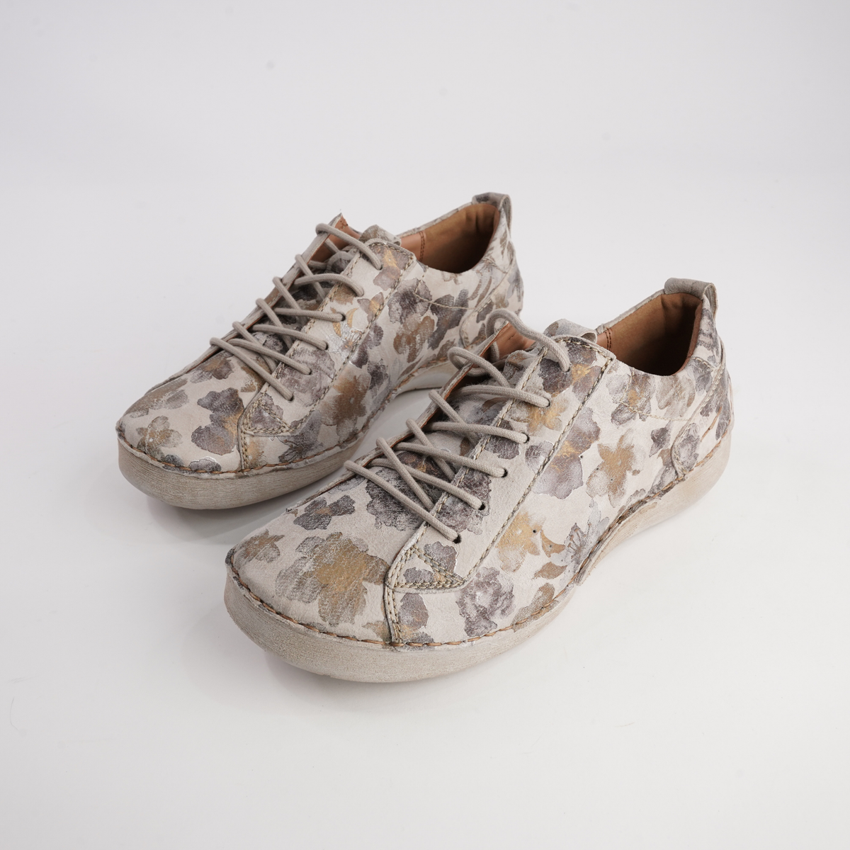 Fergey 56 Creme Multi Leather Sneakers - JOSEF SEIBEL | Shouz