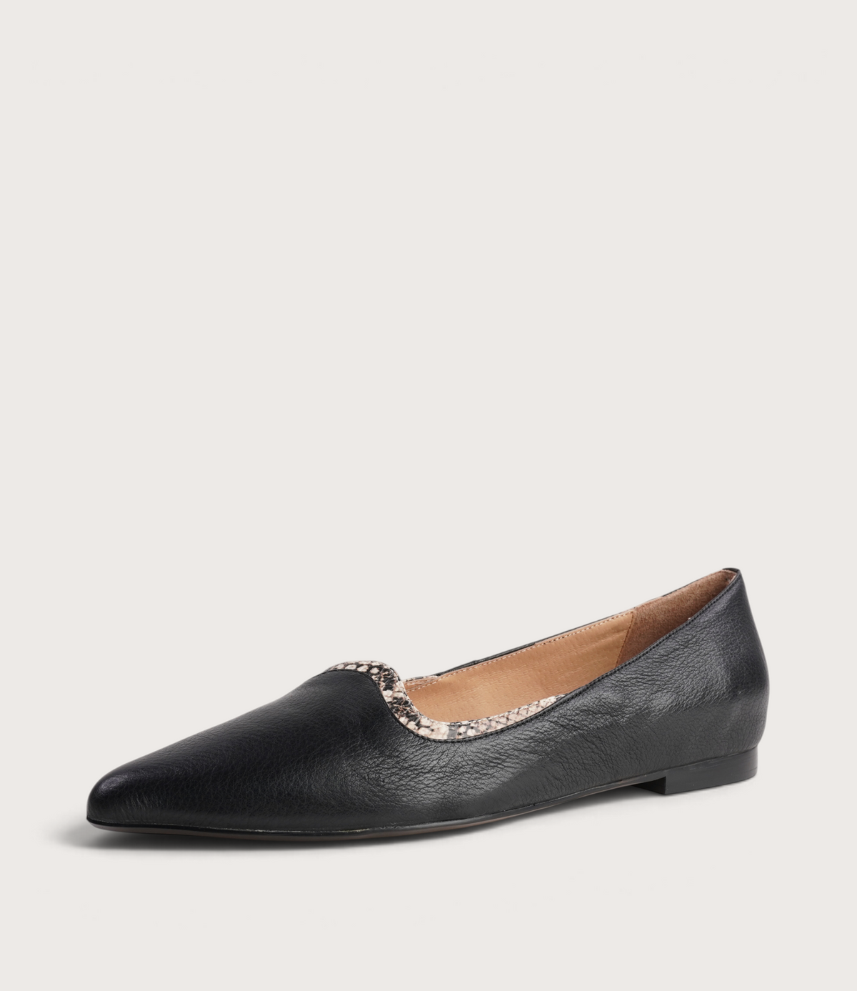 Yibbie Black Leather/ Latte Snake Flats - TOP END | Shouz