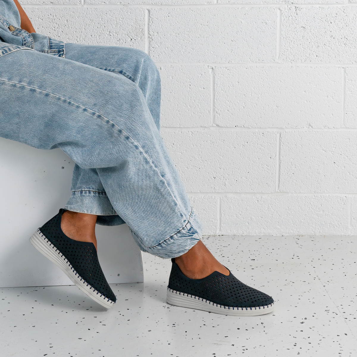 Lasso Deep Ocean Leather Sneakers - SALA | Shouz