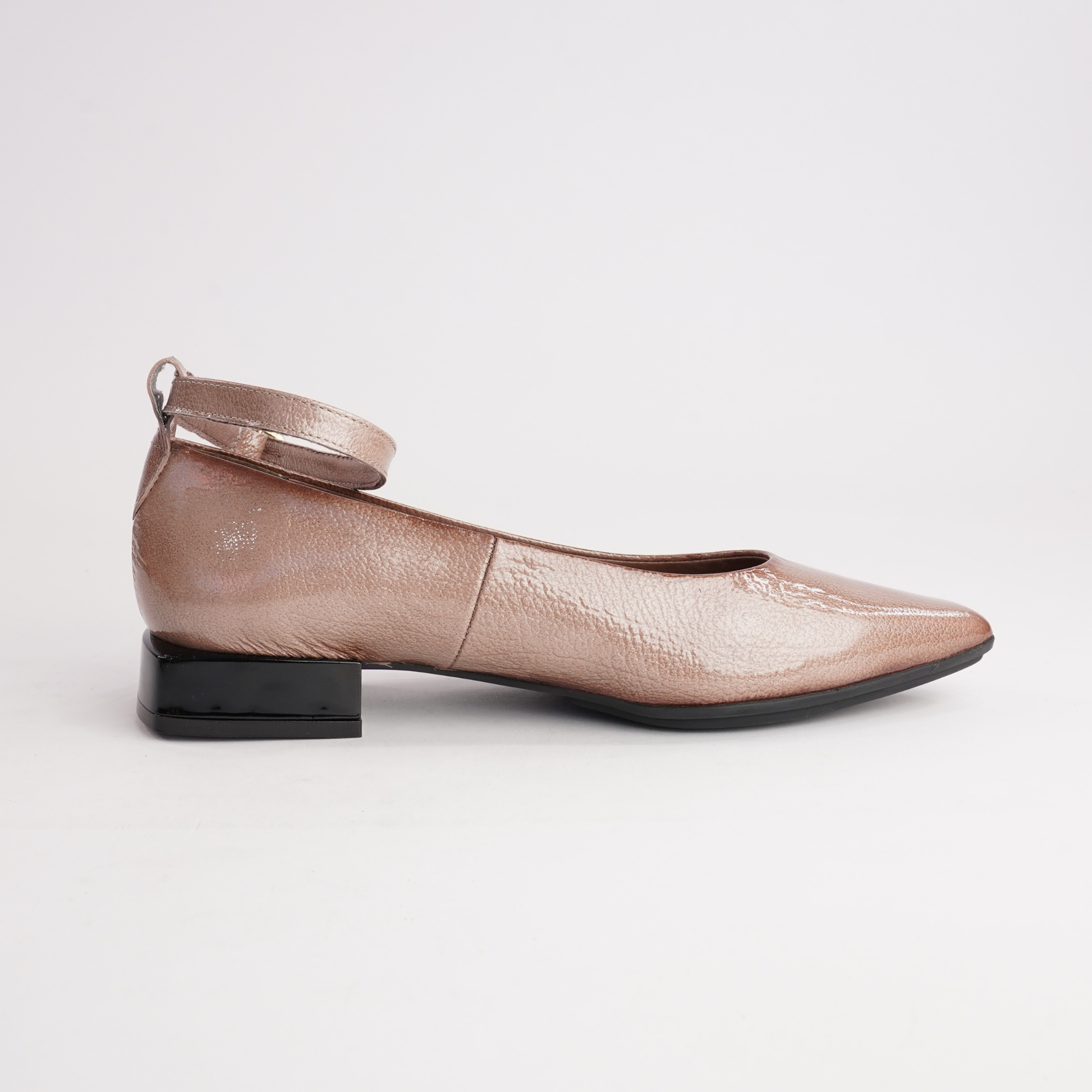 Luna Rosa Patent Leather Flats