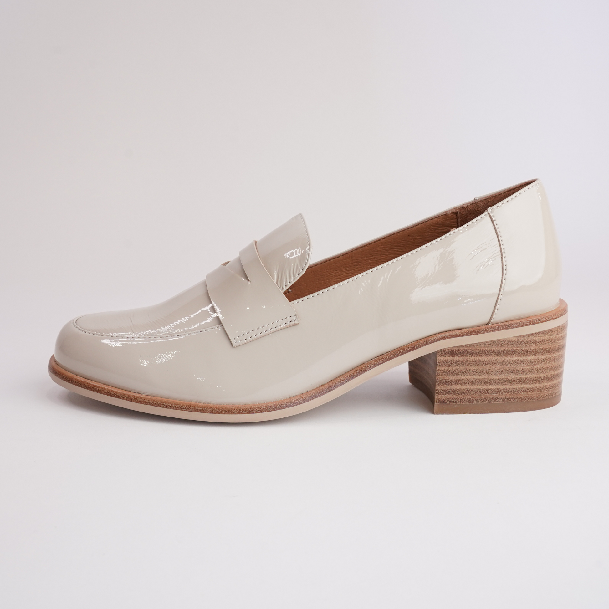 Stiller Nude Patent Leather Heeled Loafers