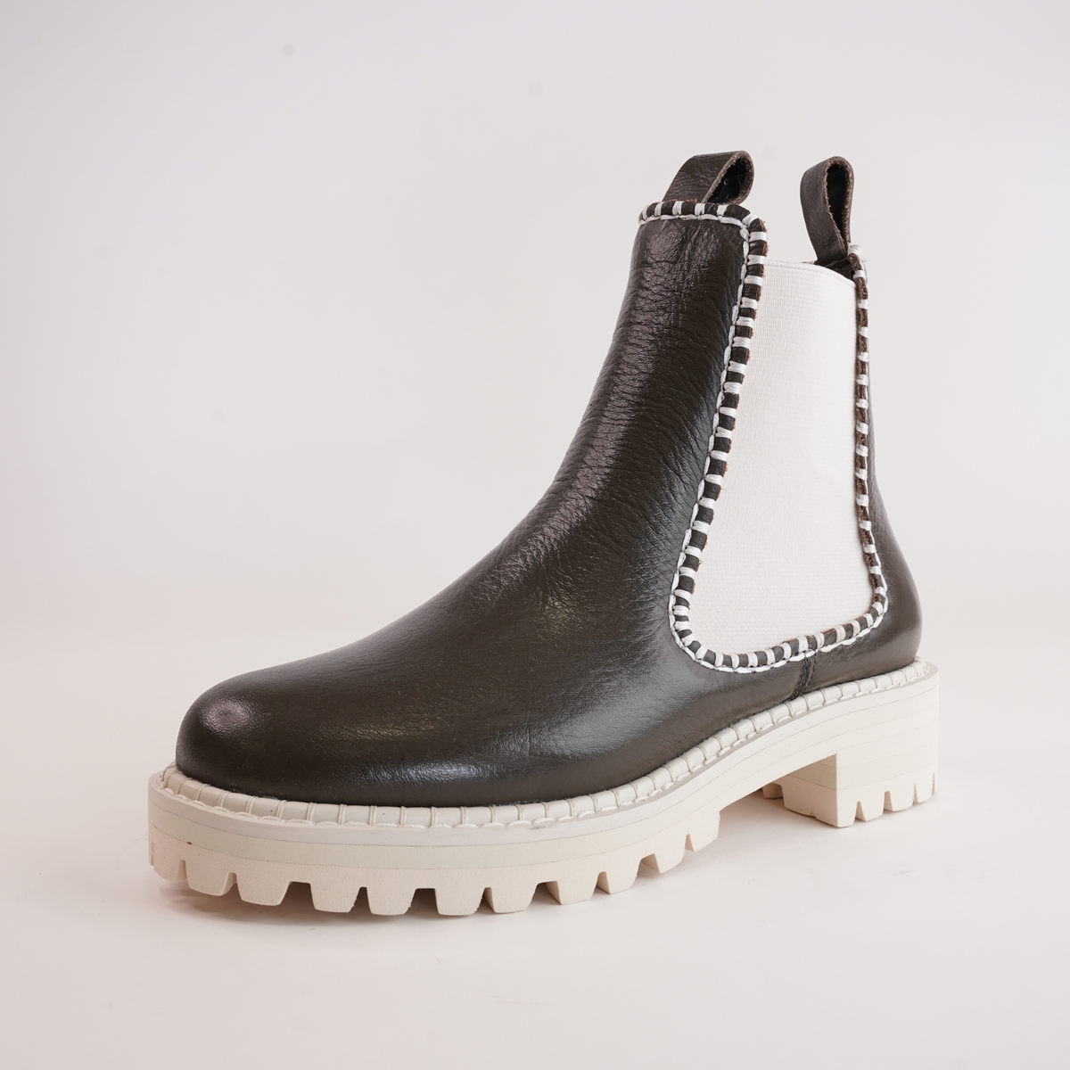 Dodge Khaki Leather Ankle Boots - BRESLEY | Shouz