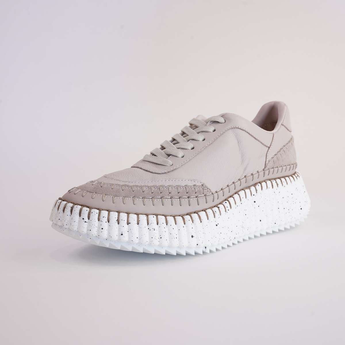 Cobus Nougat Leather Sneakers - DJANGO AND JULIETTE | Shouz