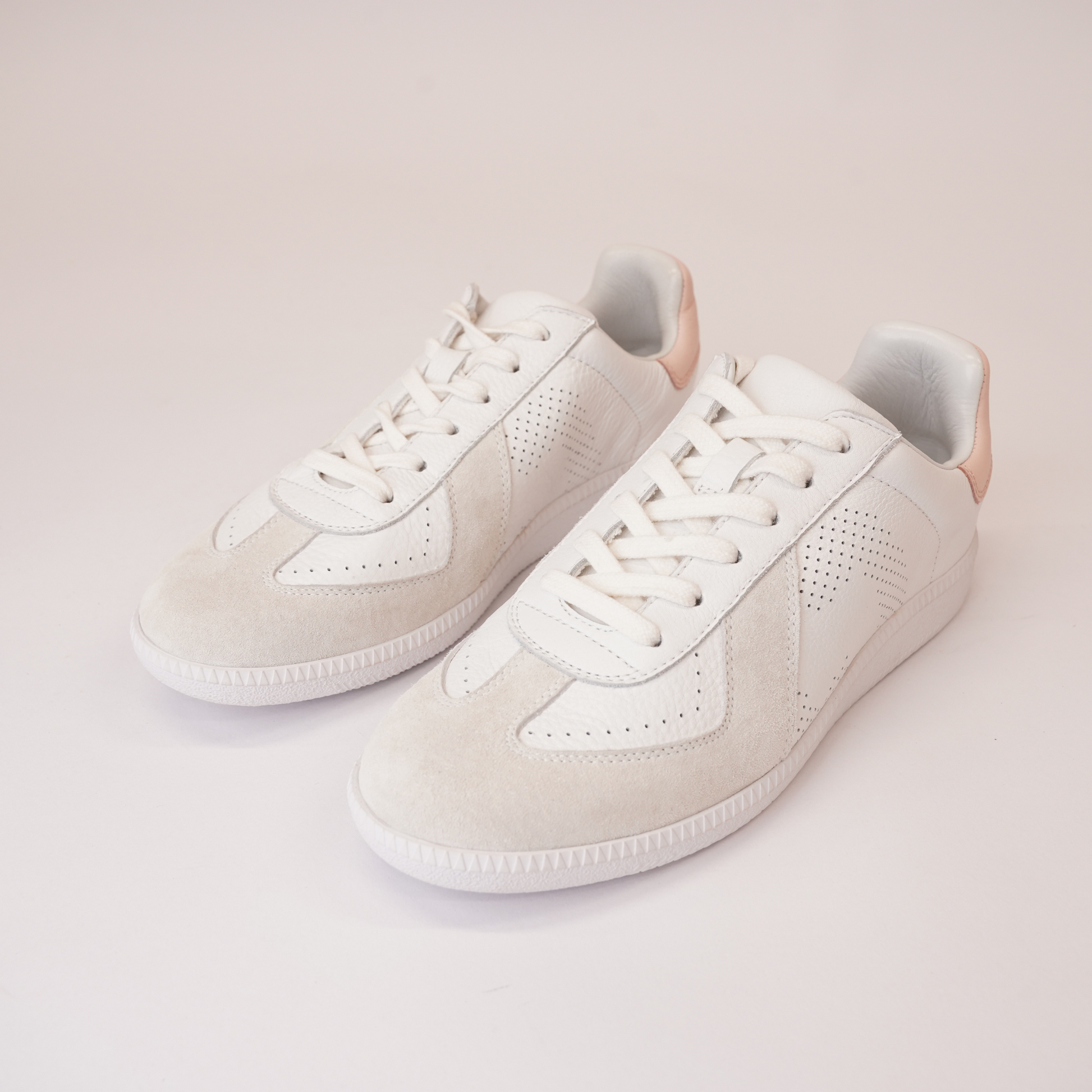 Pace 2 White/snow Pink Leather Sneakers