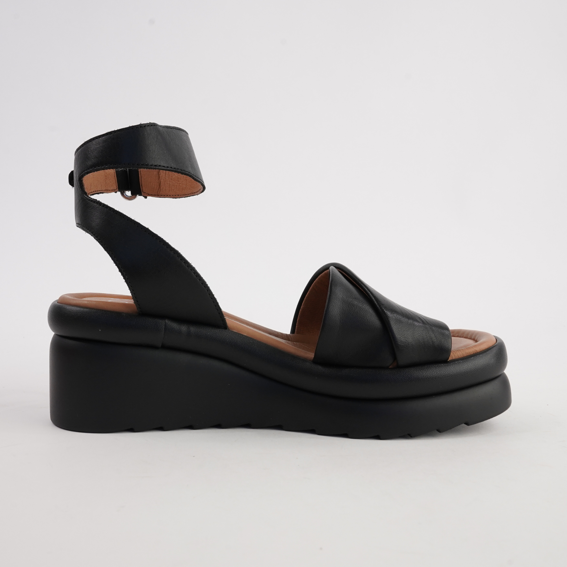 Menta Black Leather Wedges