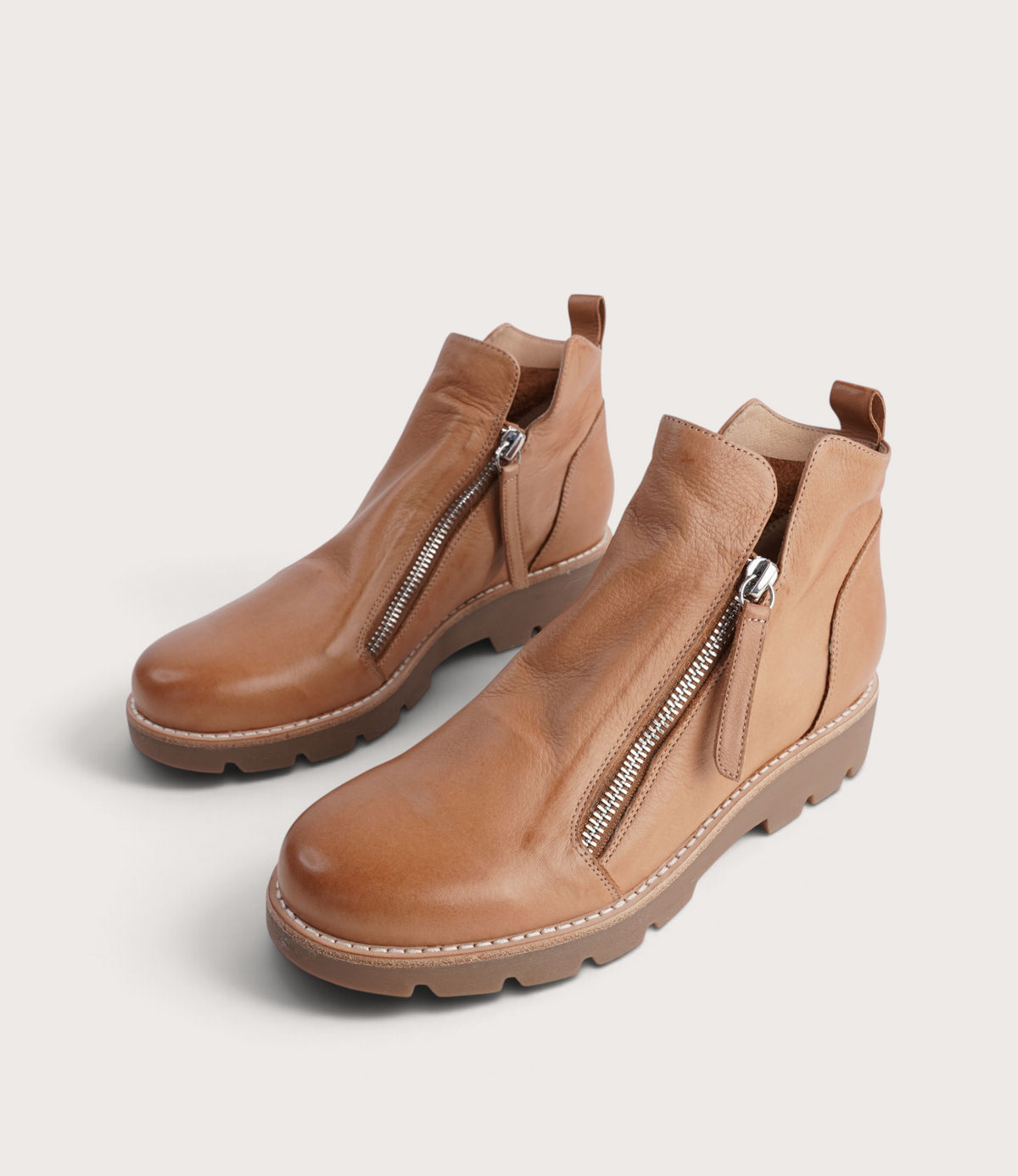 Dottiz Dark Tan/ Light Choc Sole Ankle Boots