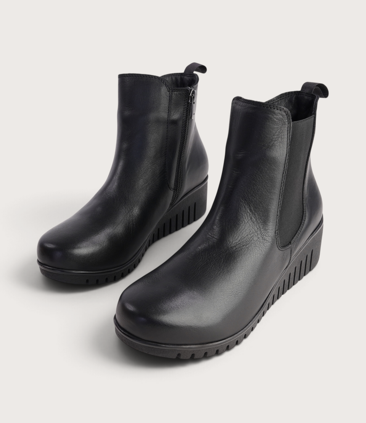 Fox Black Leather Ankle Boots - SALA | Shouz