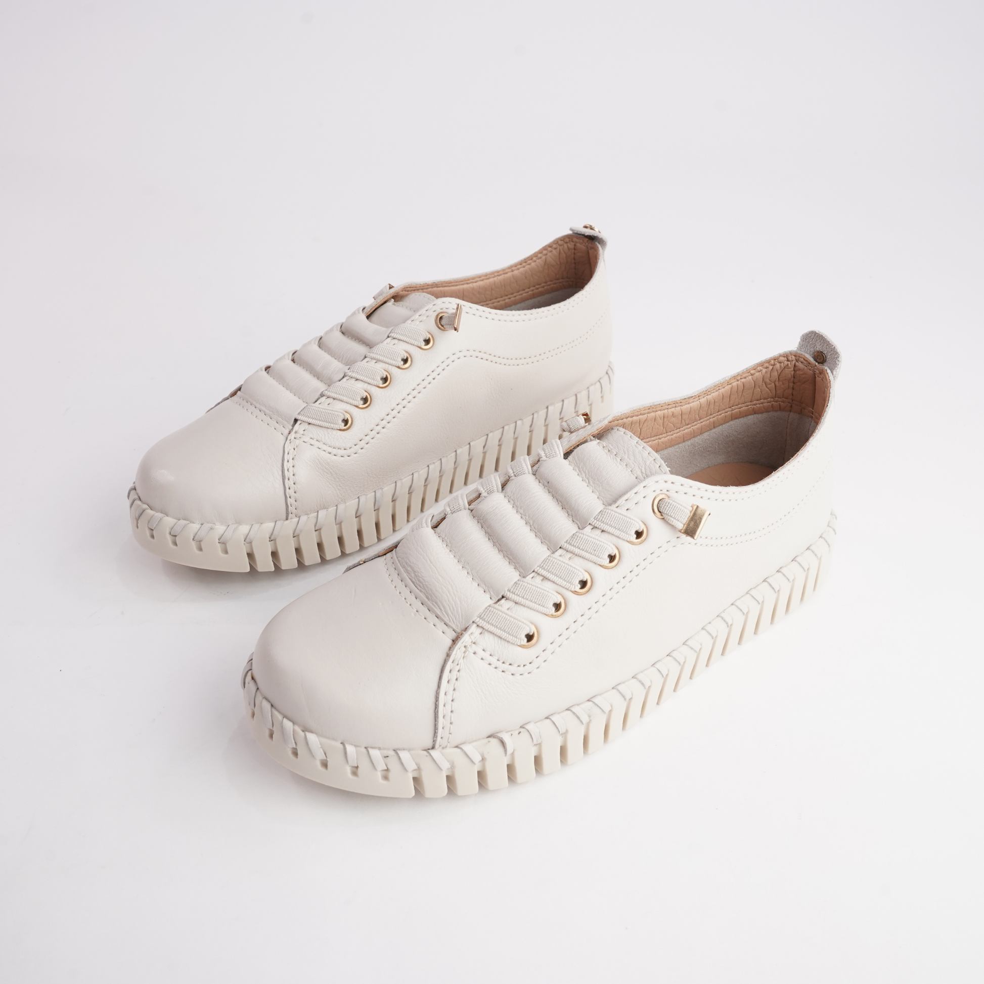 Sonia Off White Leather Sneakers