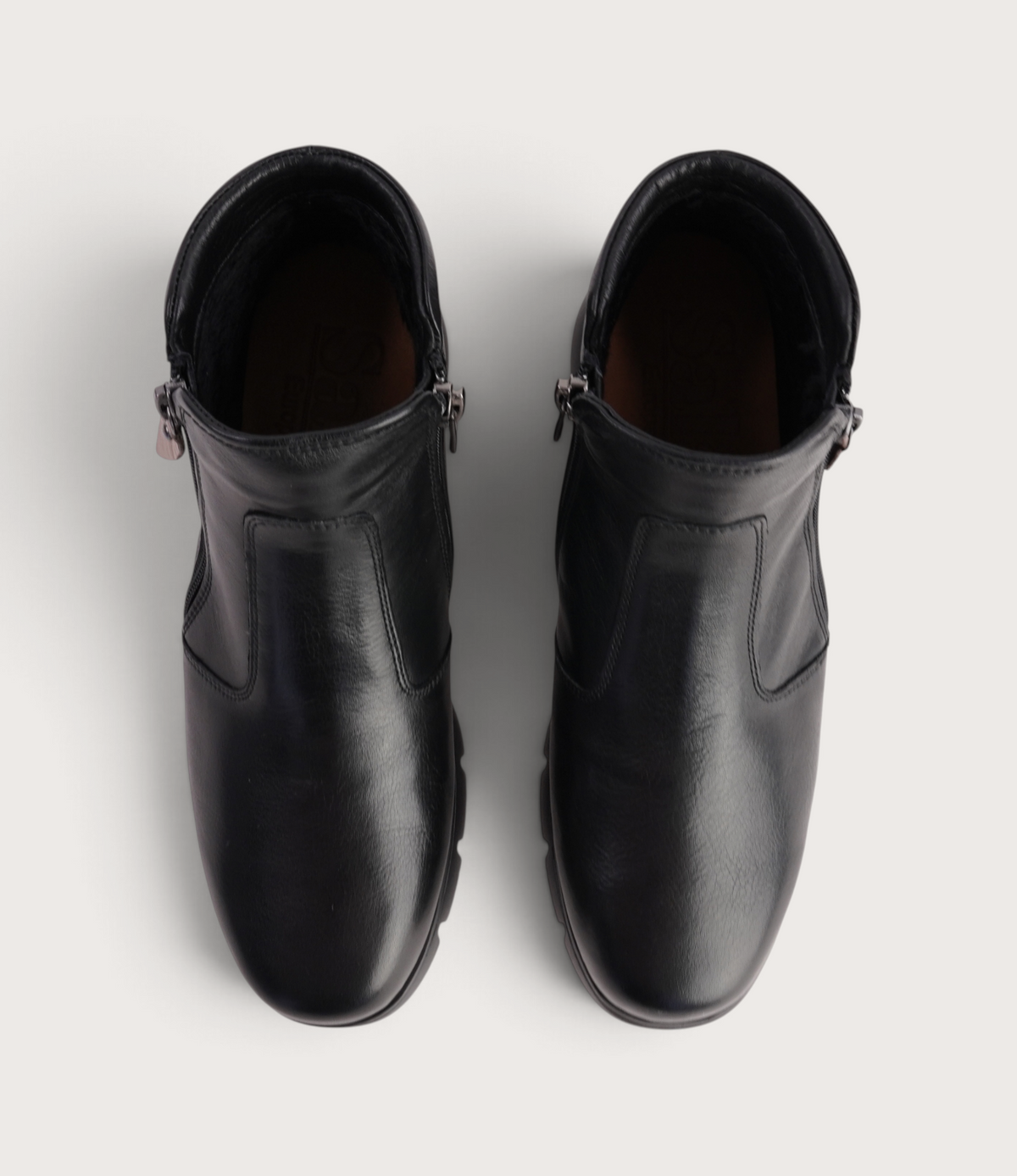 Eddie Black Leather Ankle Boots - SALA | Shouz