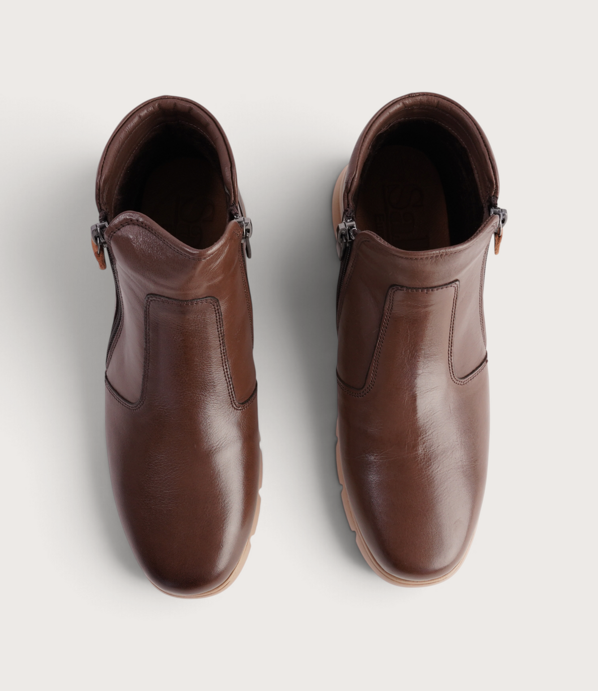 Eddie Praline Leather Ankle Boots - SALA | Shouz