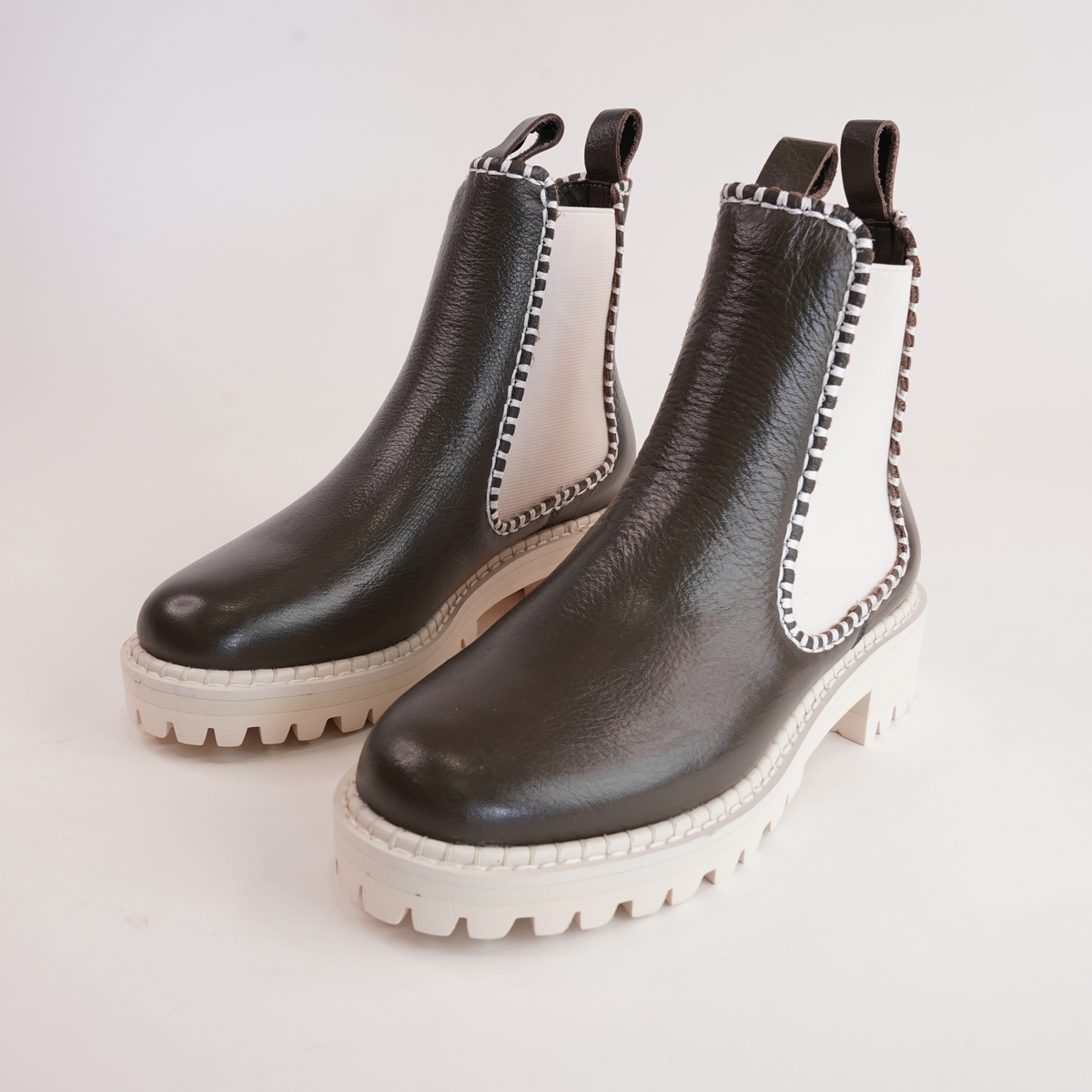 Dodge Khaki Leather Ankle Boots - BRESLEY | Shouz