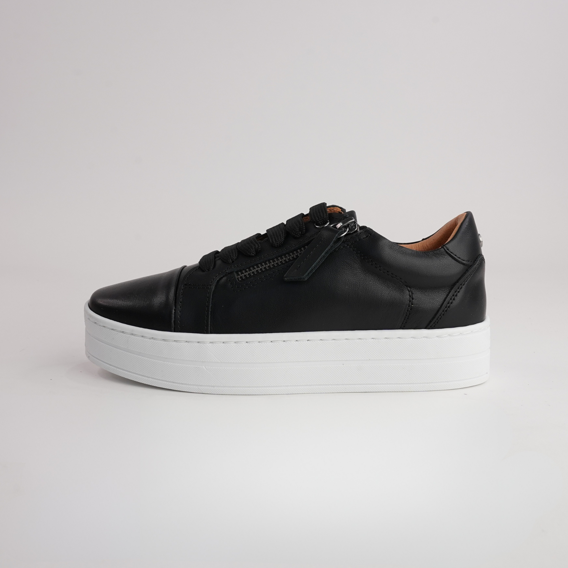 Abbey Black Leather Sneakers