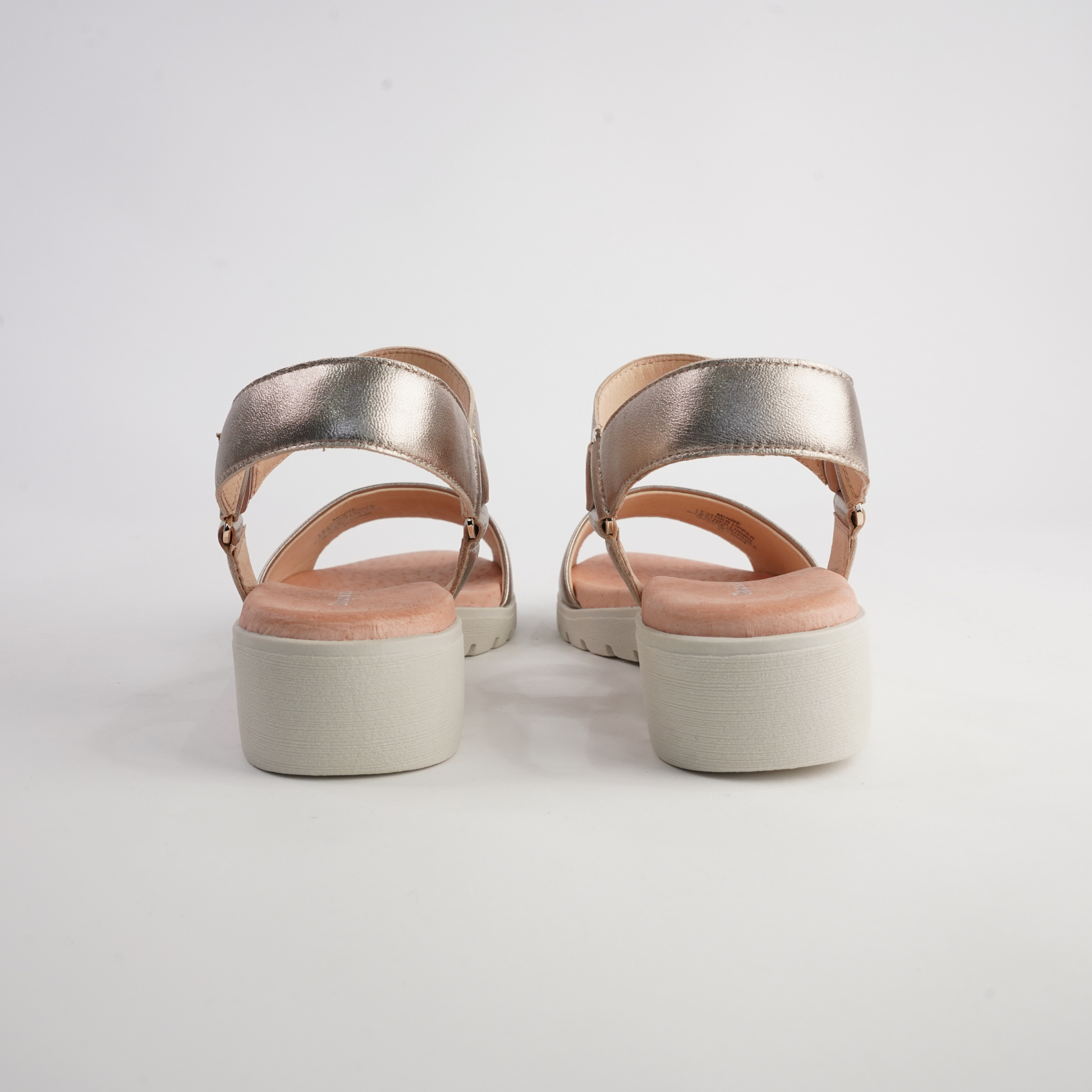 Minne Champagne/ Almond Sole Leather Sandals