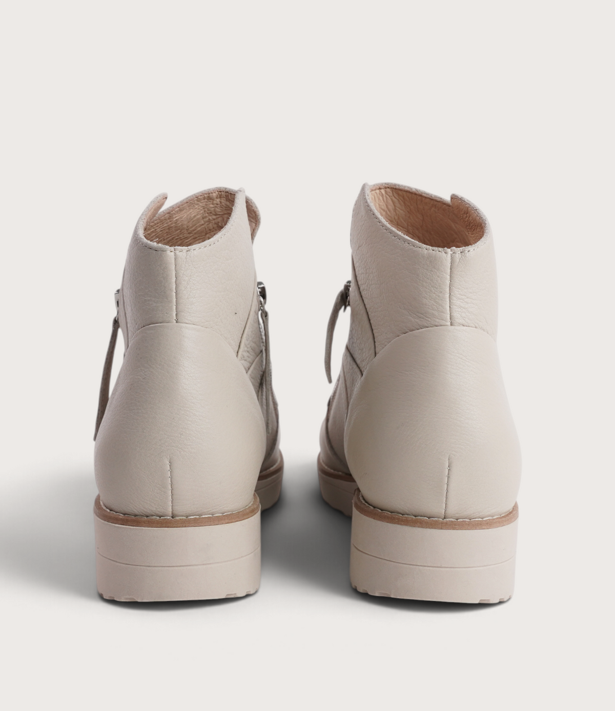 Omeah Vanilla Leather Ankle Boots - TOP END | Shouz