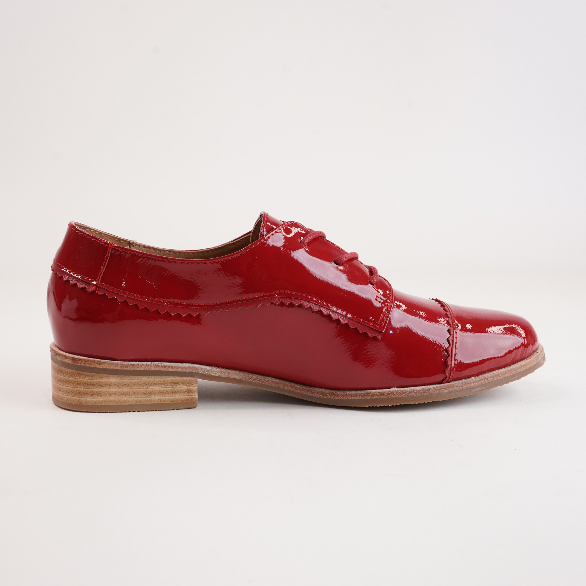 Leeze Dark Red Patent Leather Lace Up Flats